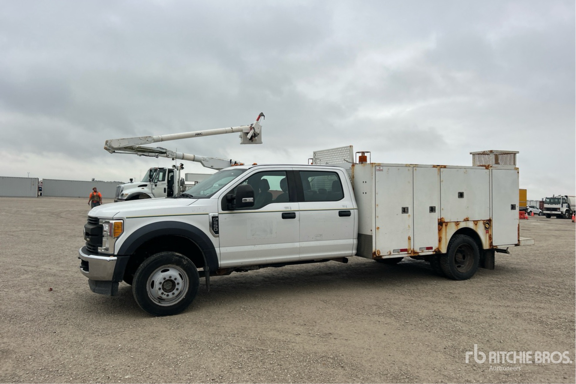 Photo of 2017 Ford F-550