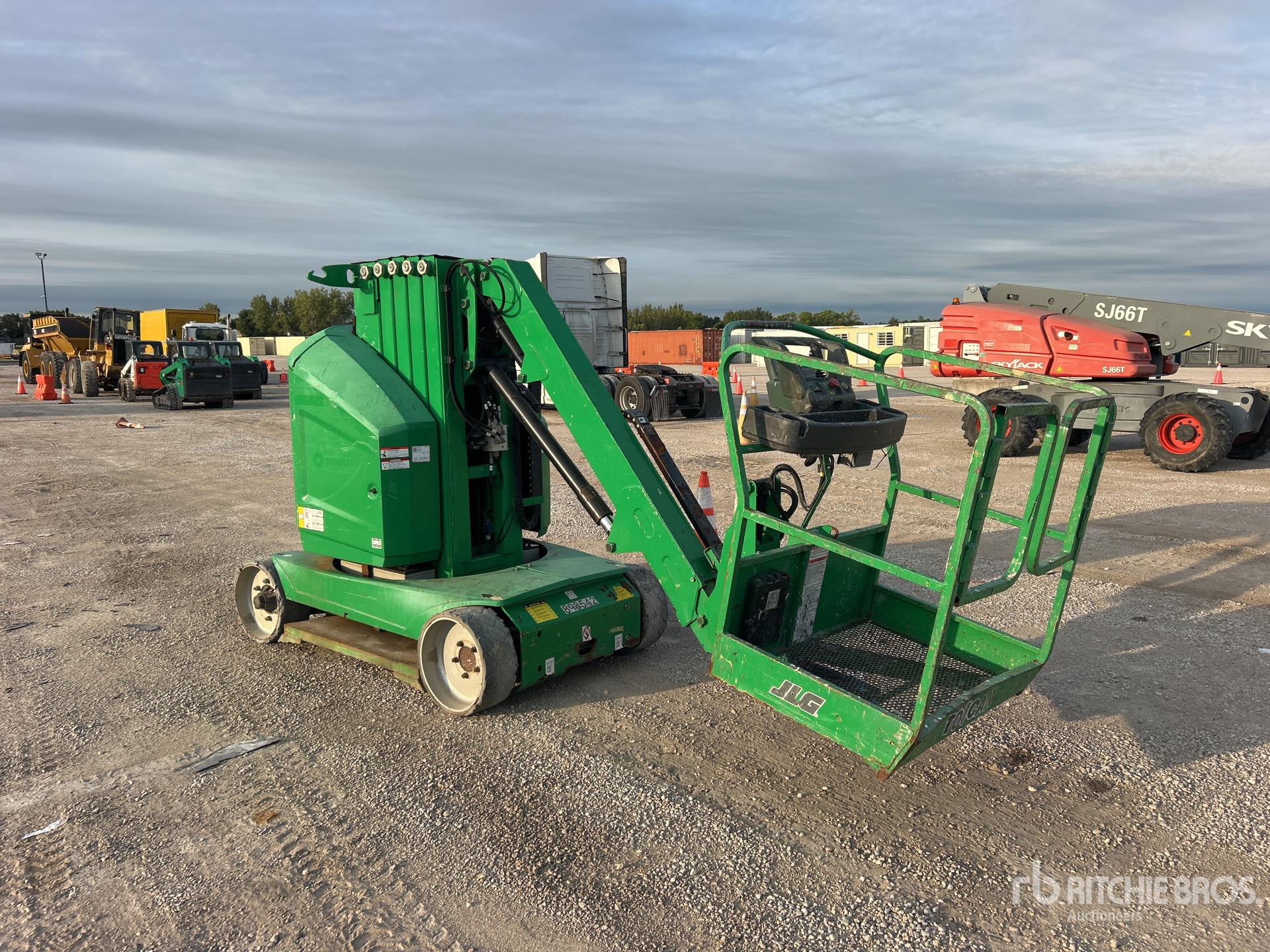2016 JLG TOUCAN 32E