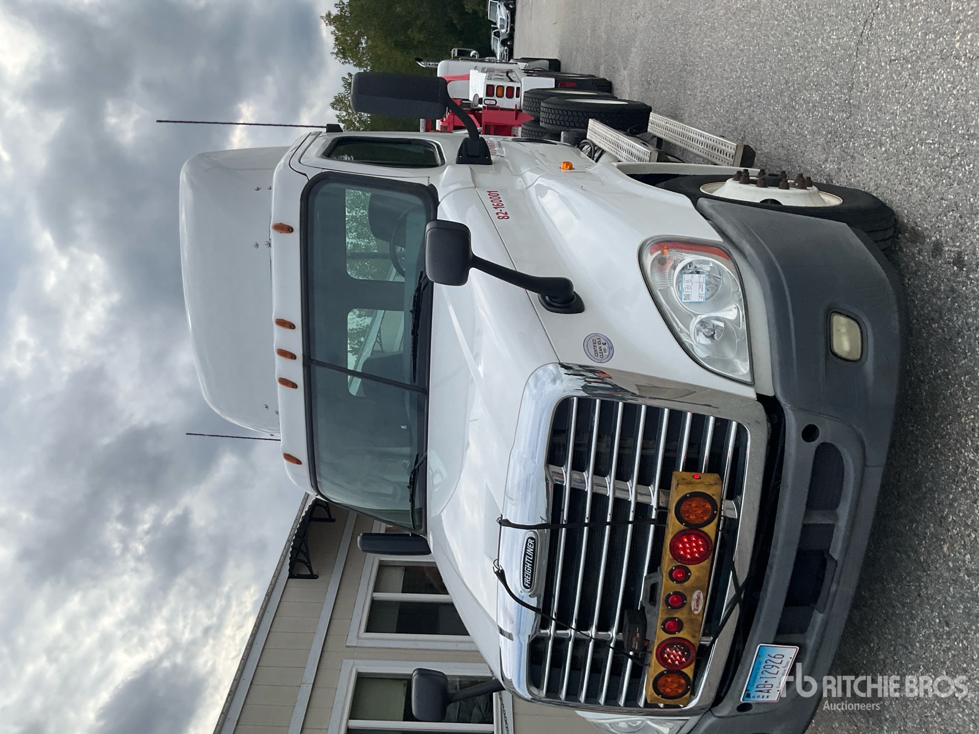 2016 Freightliner CASCADIA 125