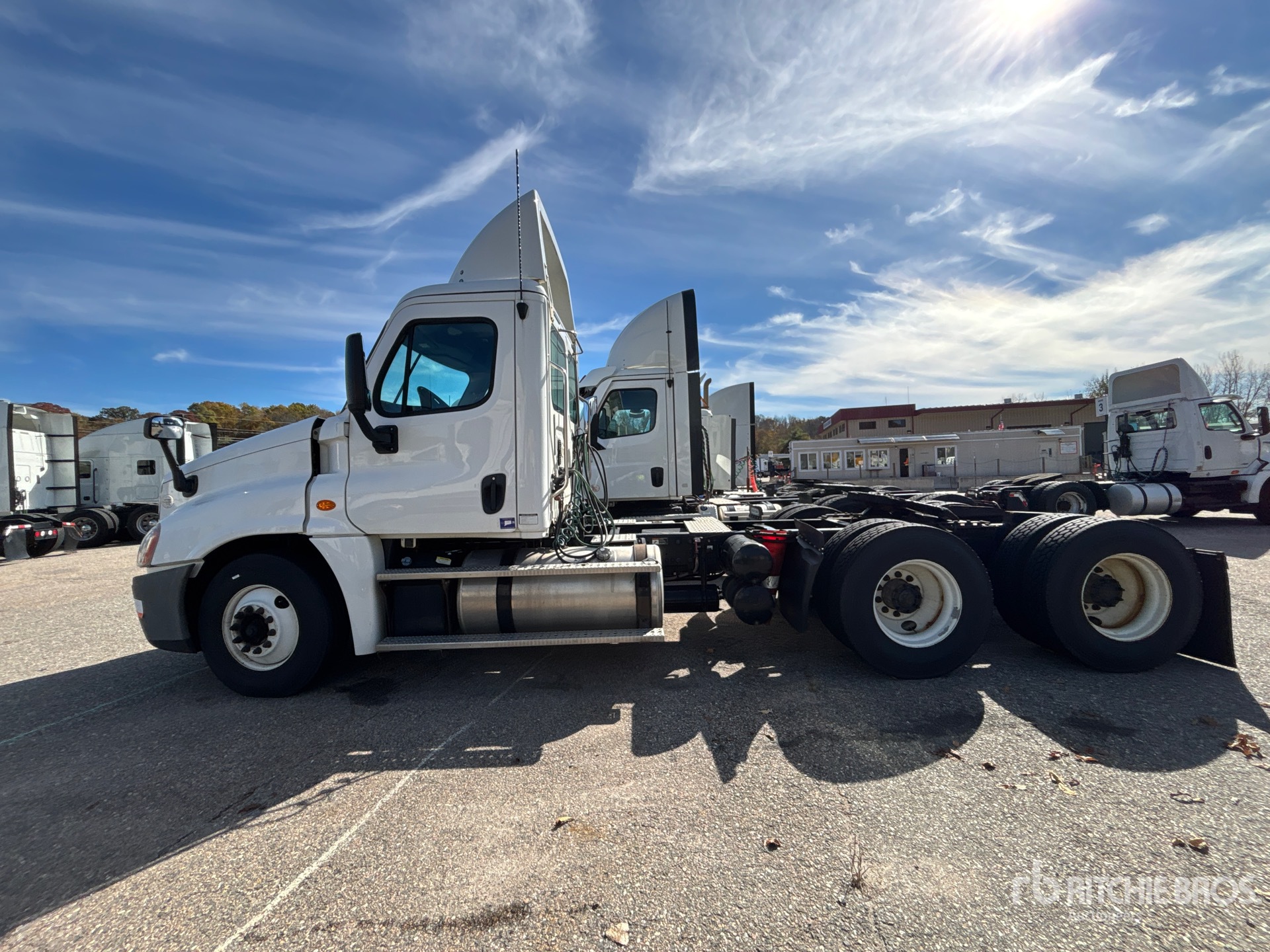 2016 Freightliner CASCADIA 125