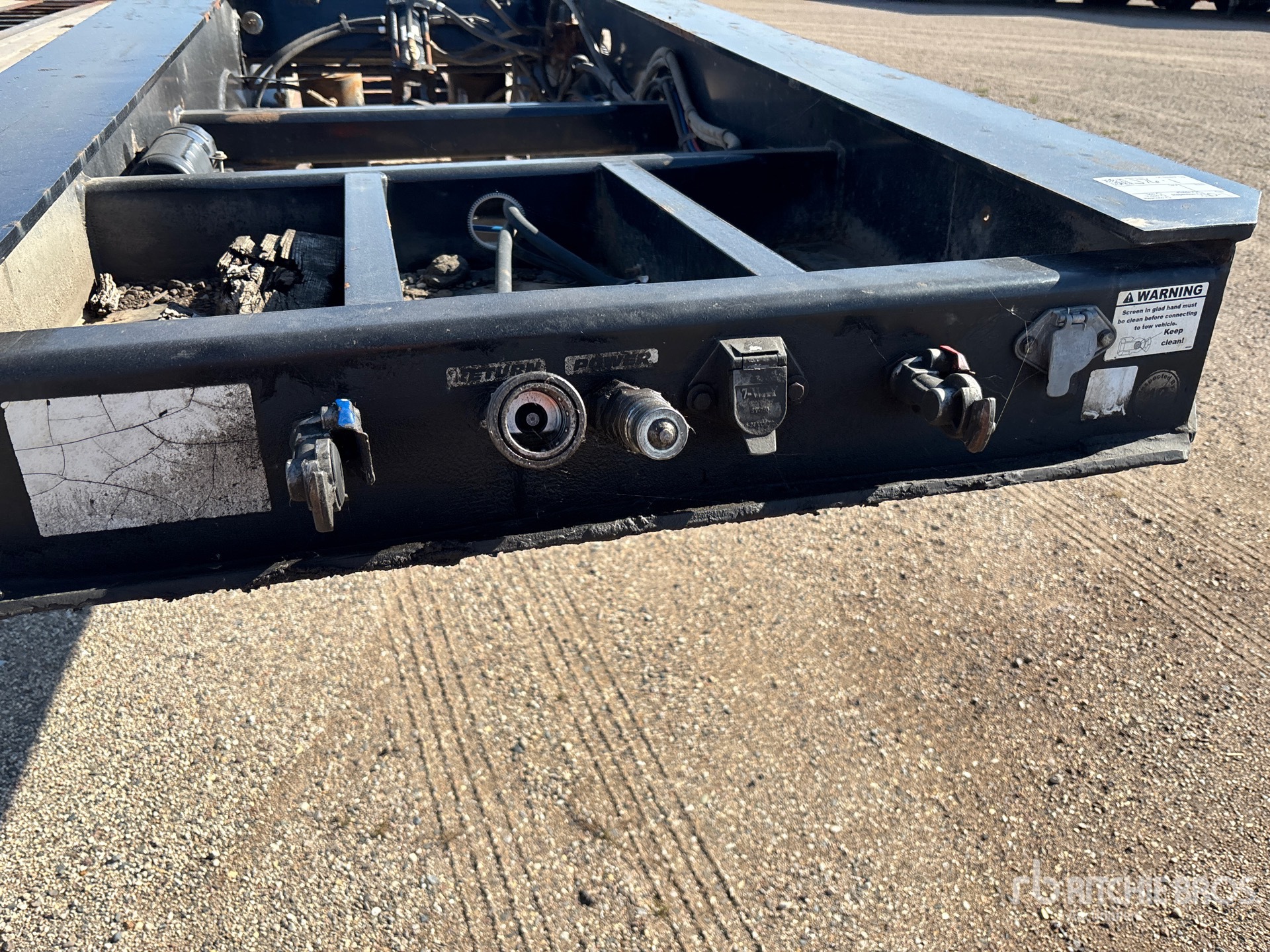 2007 Towmaster T110DTG