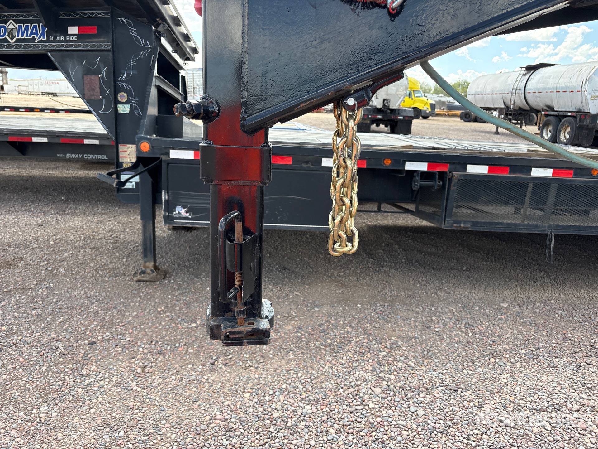 2024 Big Tex 40 ft T/A Gooseneck