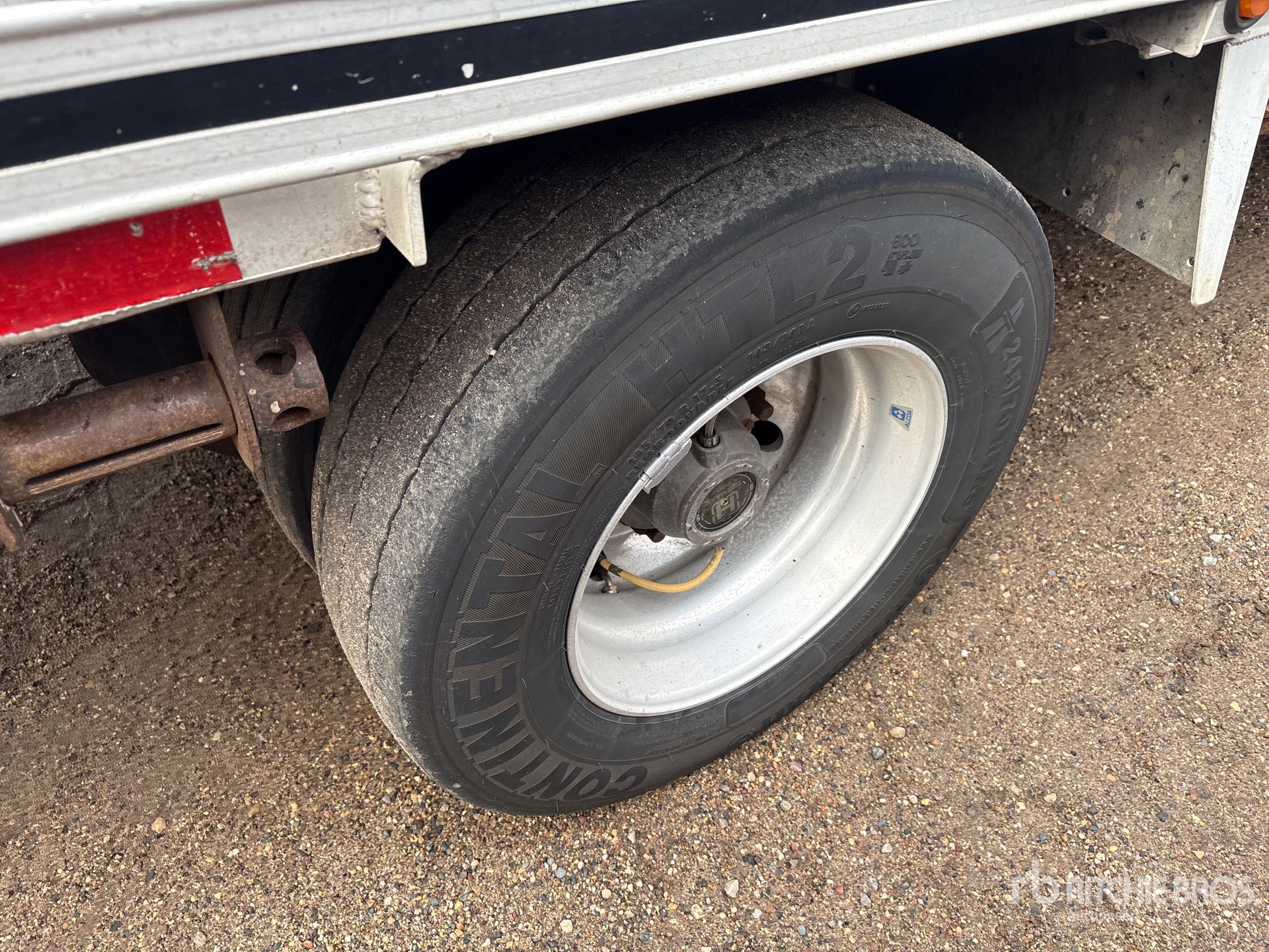 2018 Mac 53 ft T/A Spread Axle