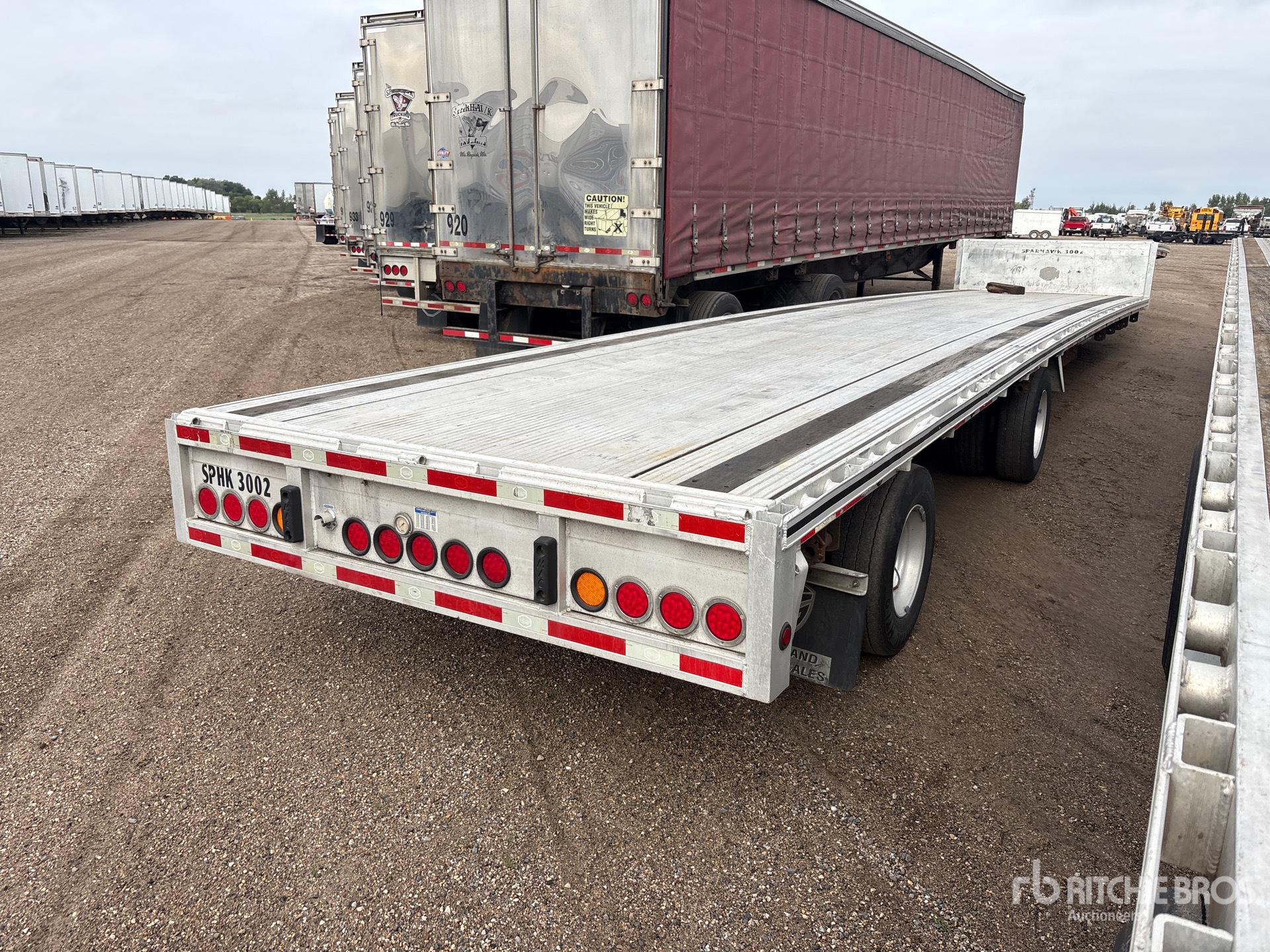 2018 Mac 53 ft T/A Spread Axle