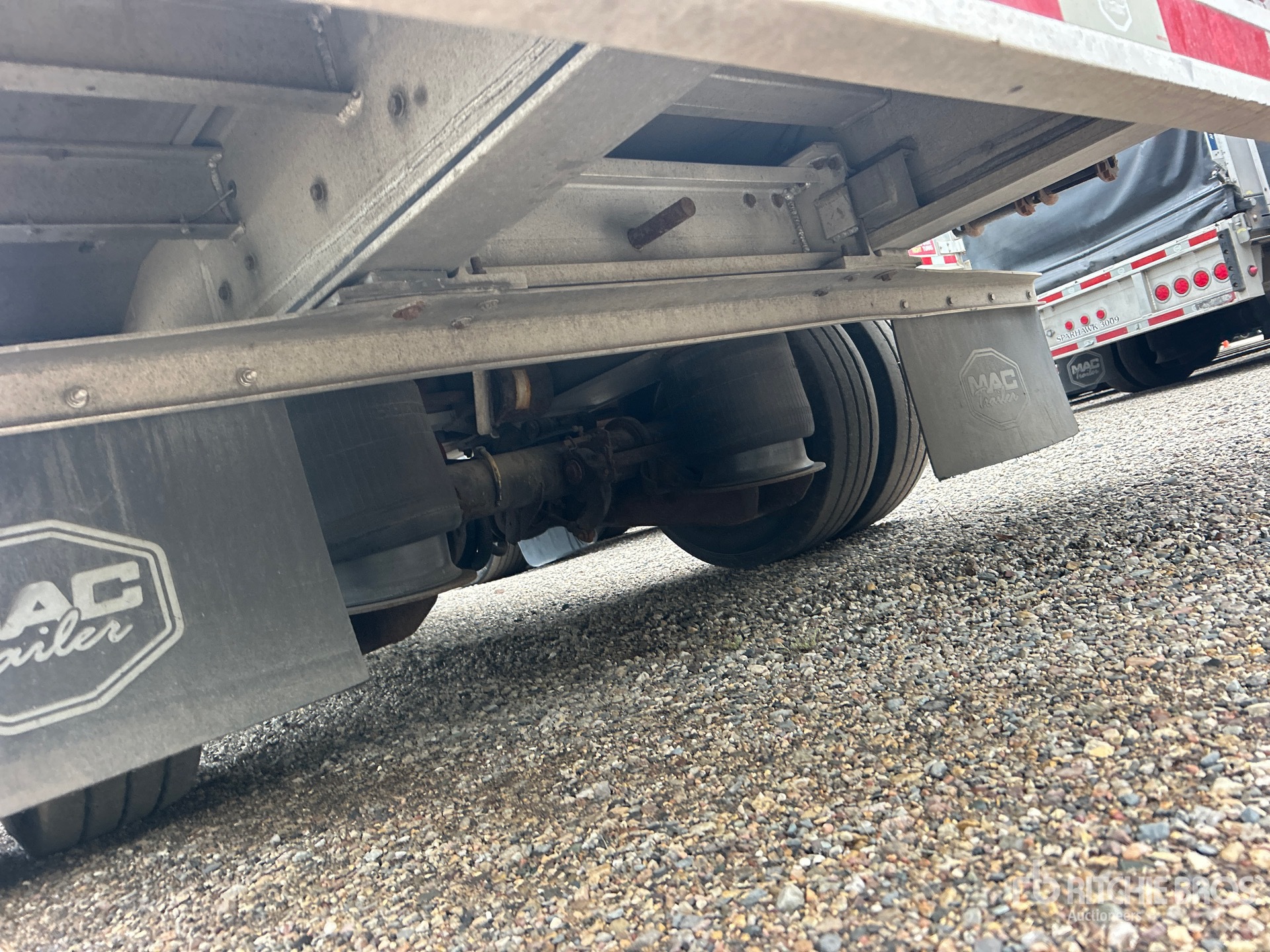 2018 Mac 53 ft T/A Spread Axle