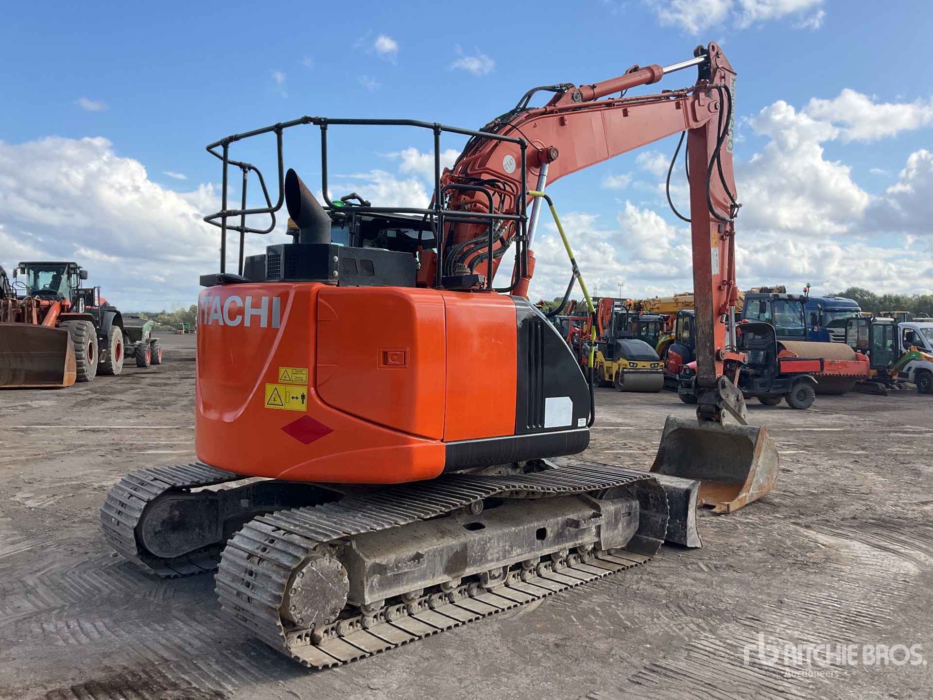 2019 Hitachi ZX135US-5