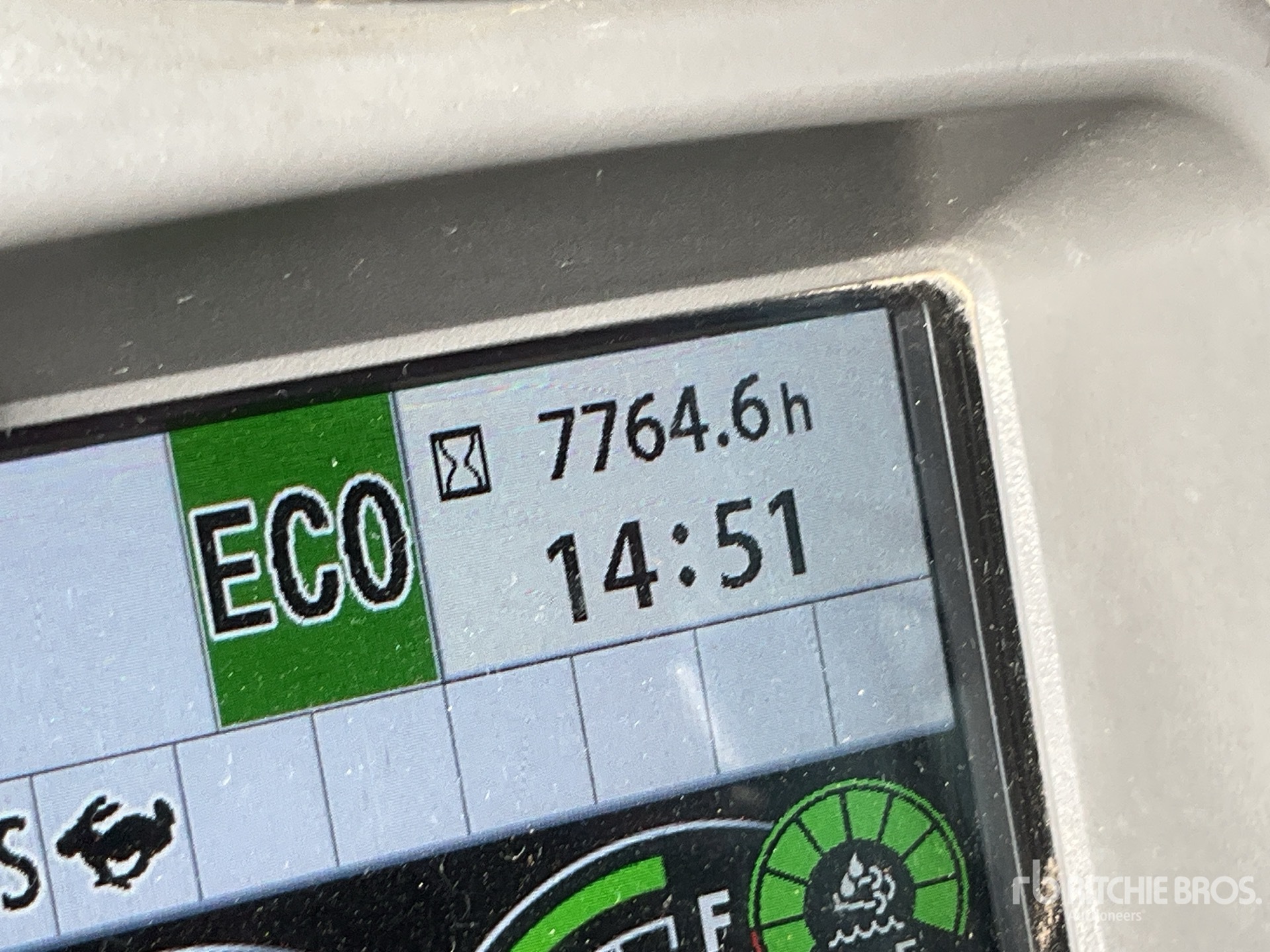 2019 Hitachi ZX135US-5