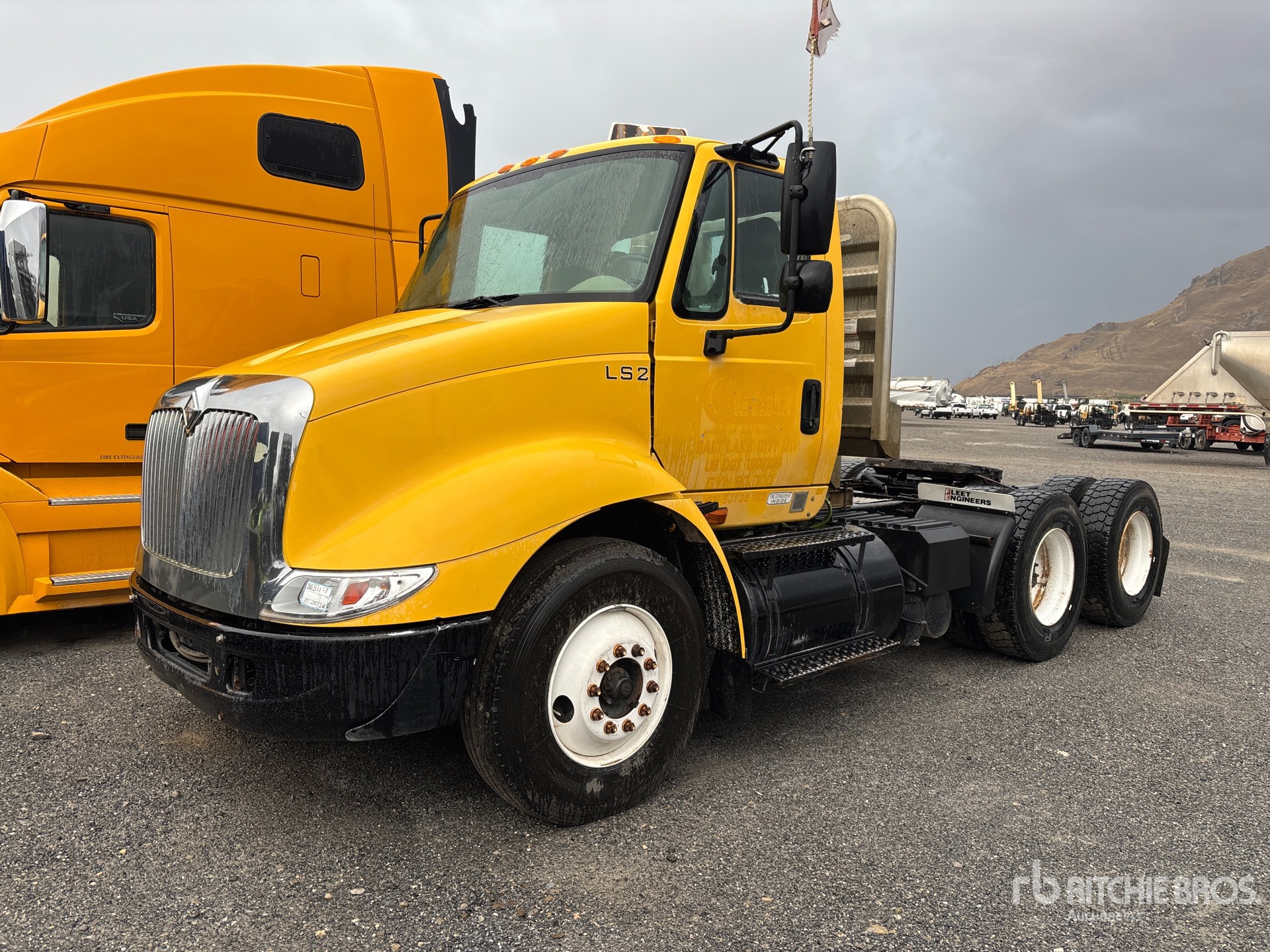 2005 International 8600