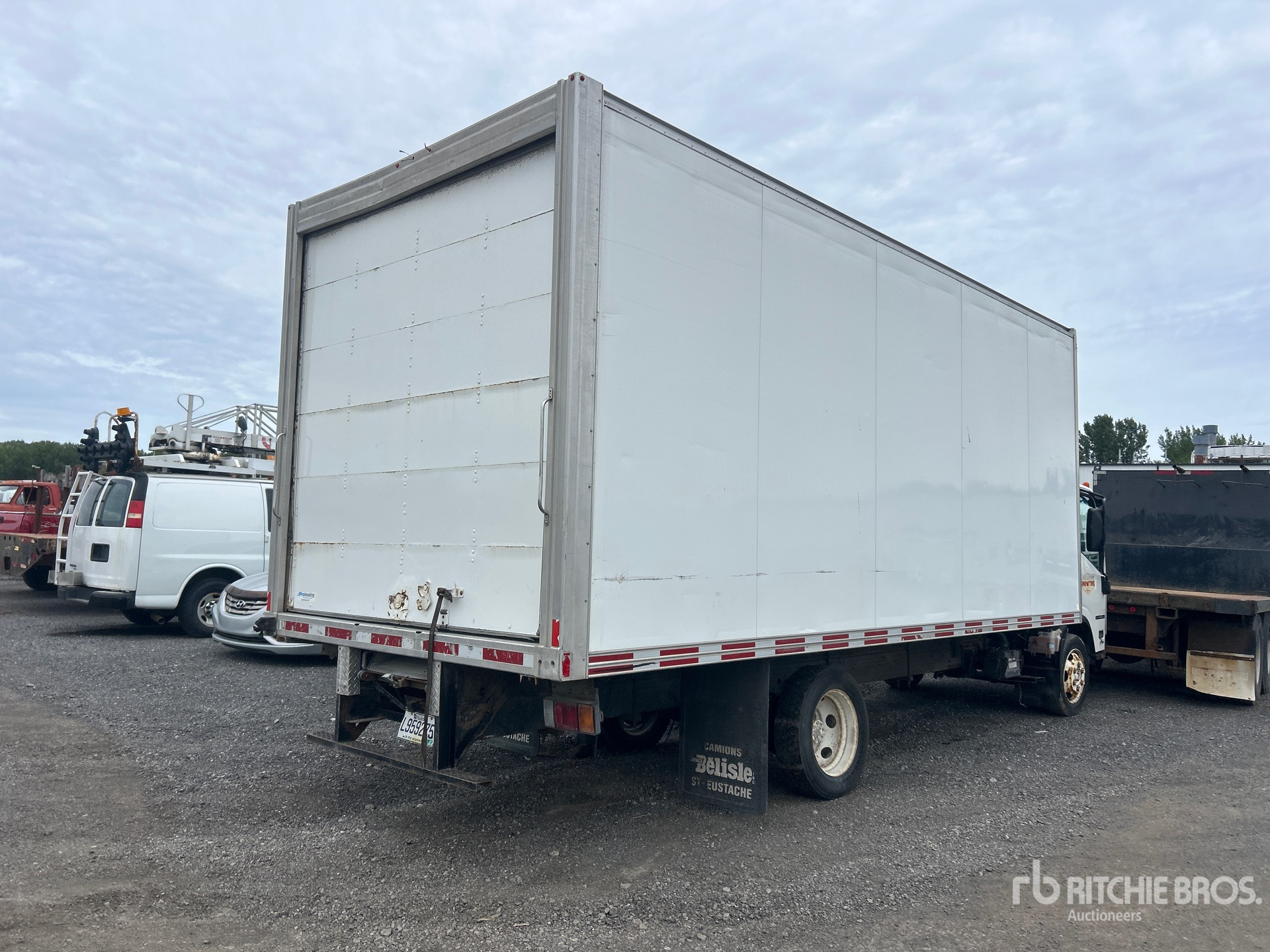 2018 Isuzu NPR HD