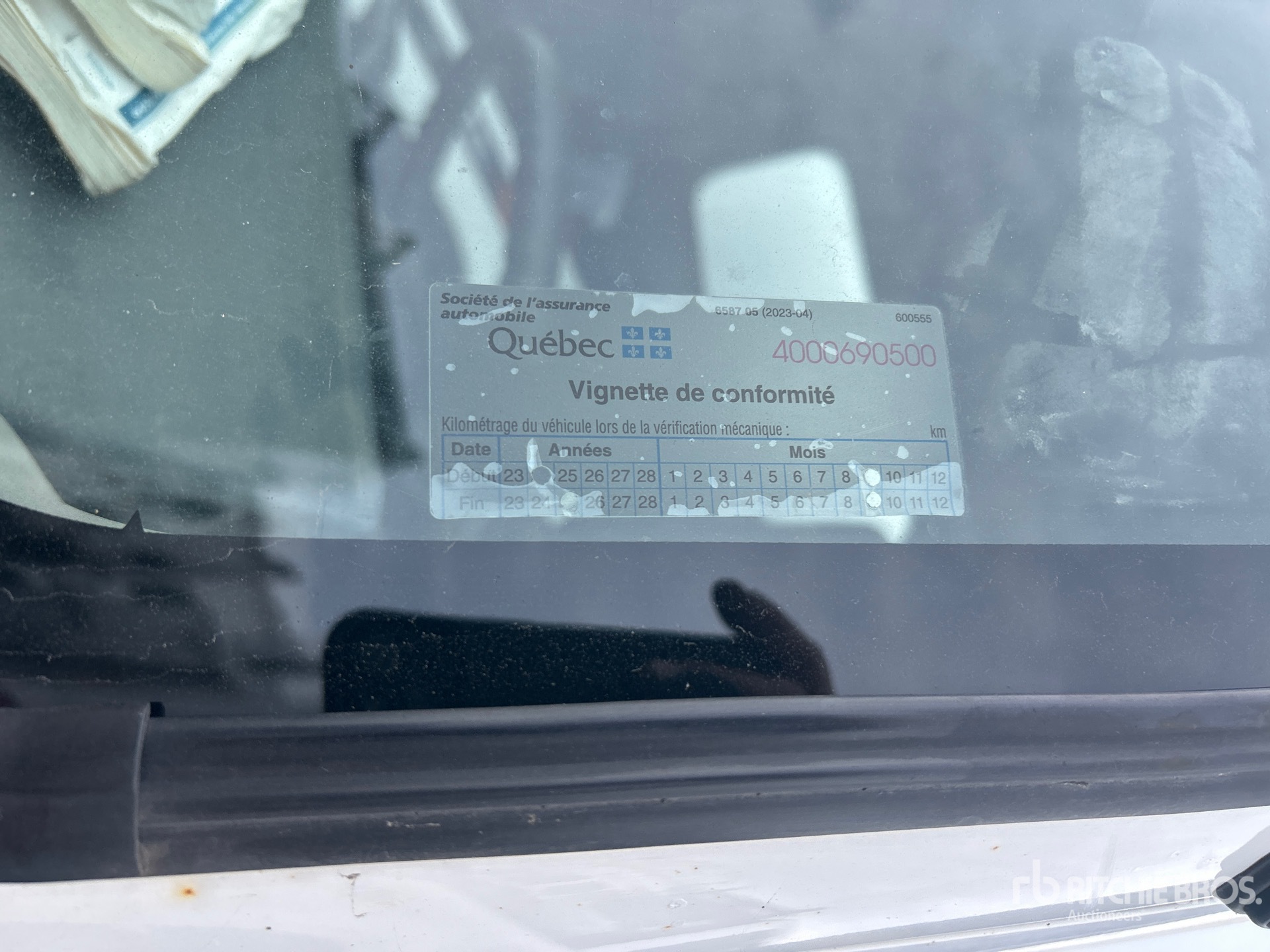 2018 Isuzu NPR HD
