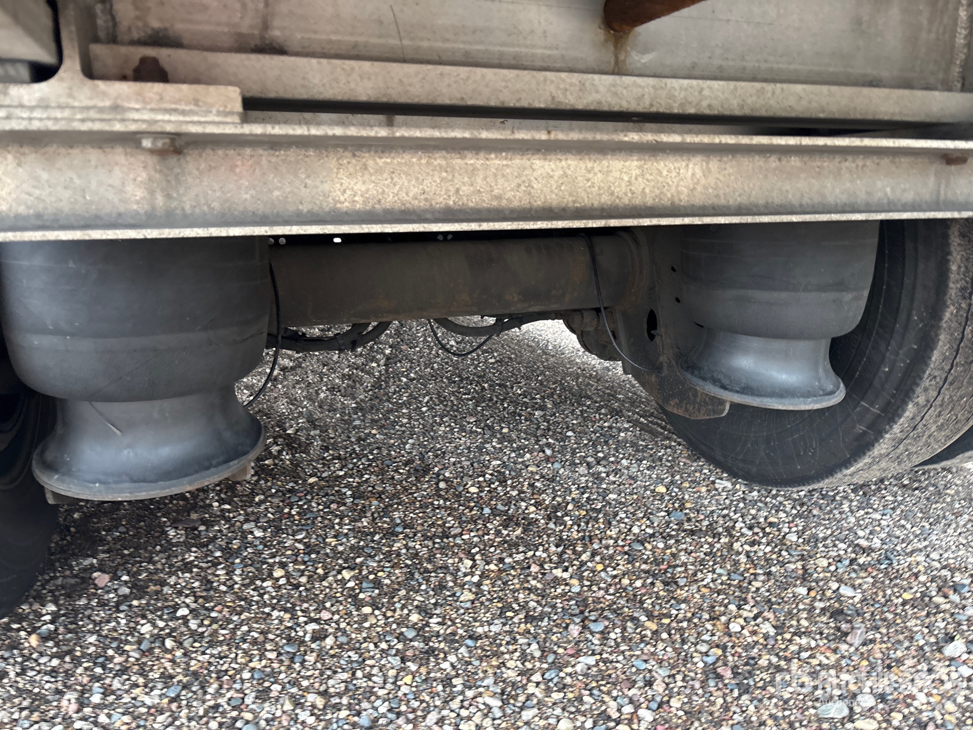 2020 Mac 53 ft T/A Spread Axle