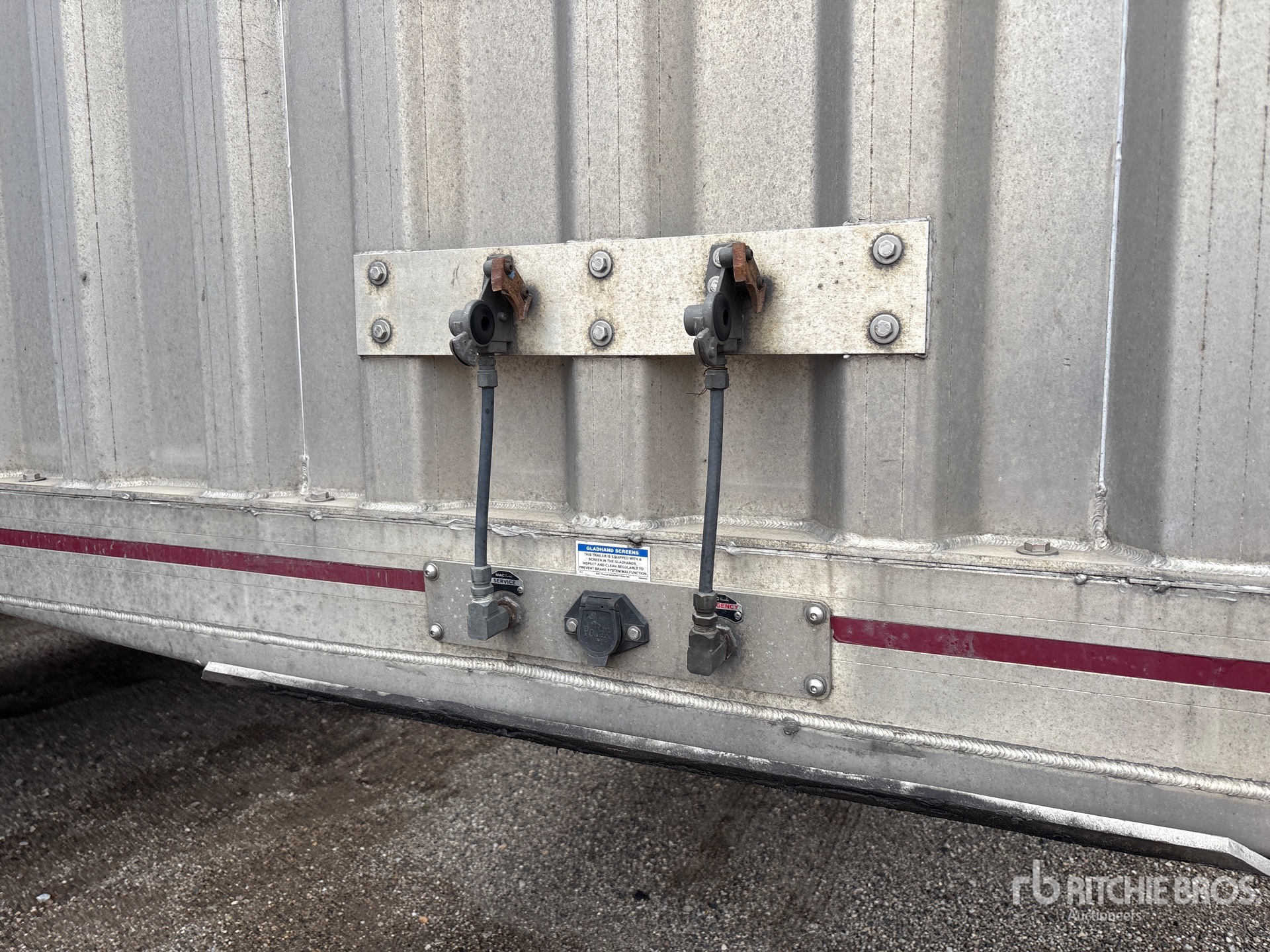 2020 Mac 53 ft T/A Spread Axle