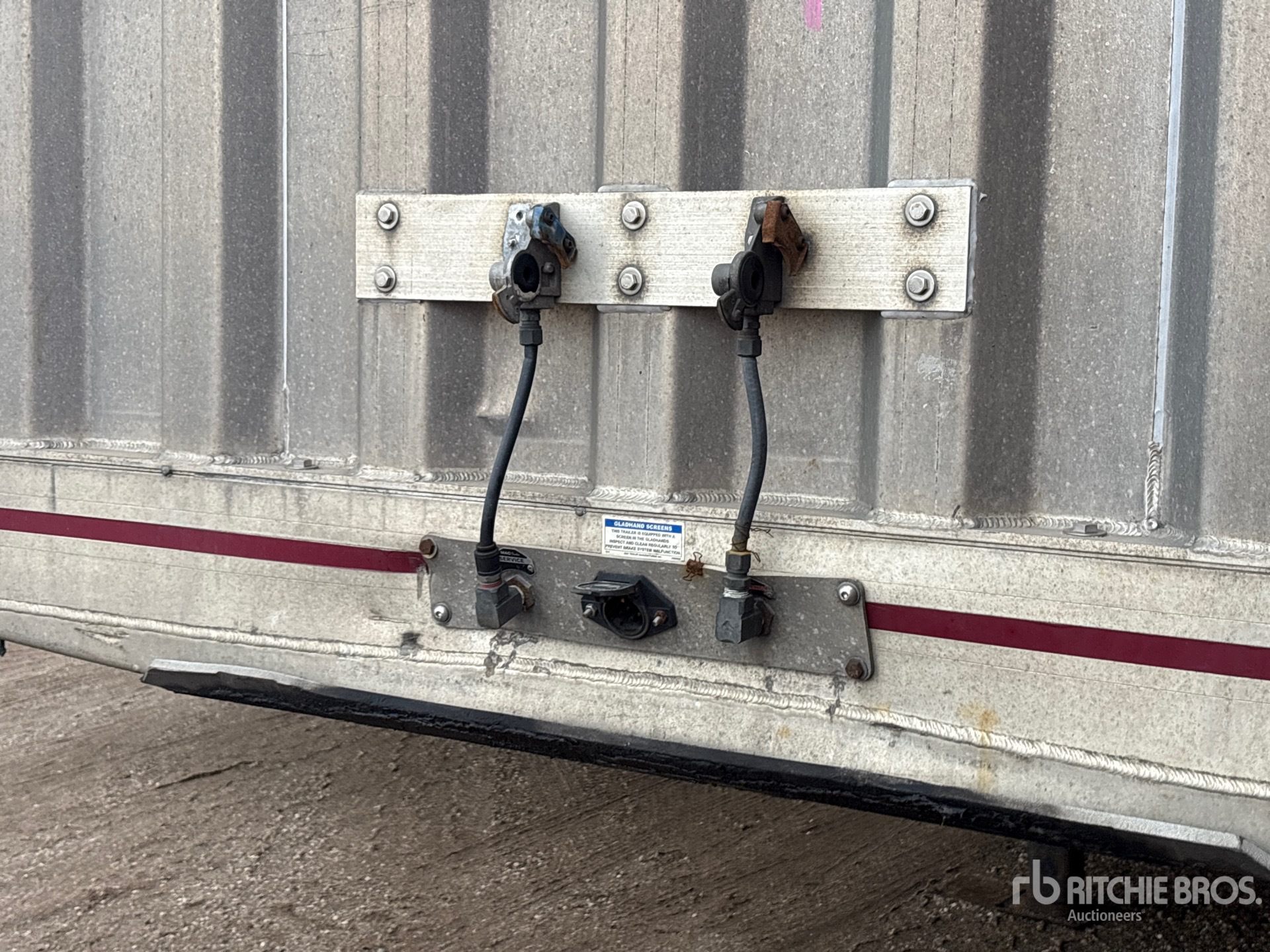 2020 Mac 53 ft T/A Spread Axle