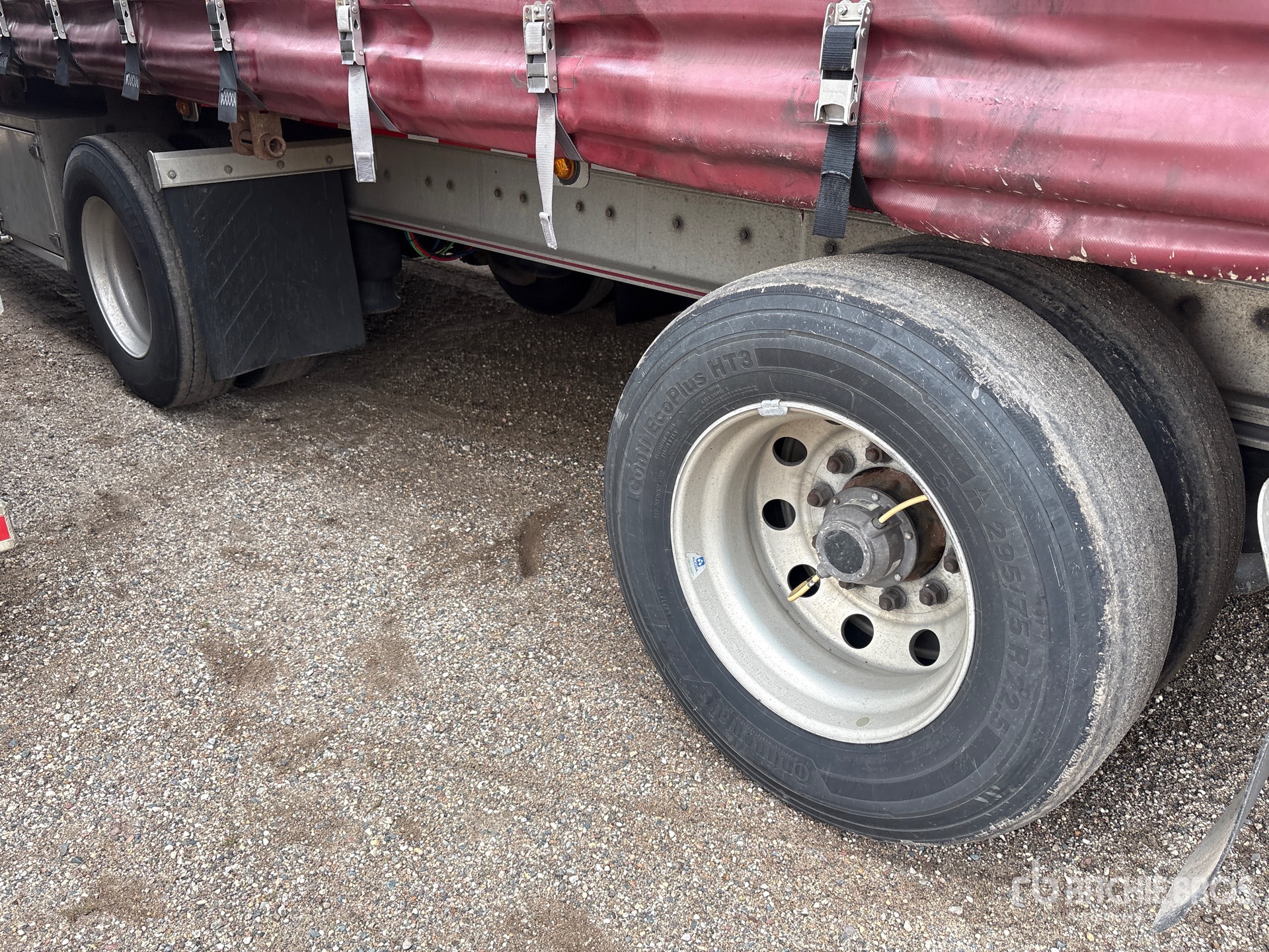 2020 Mac 53 ft T/A Spread Axle