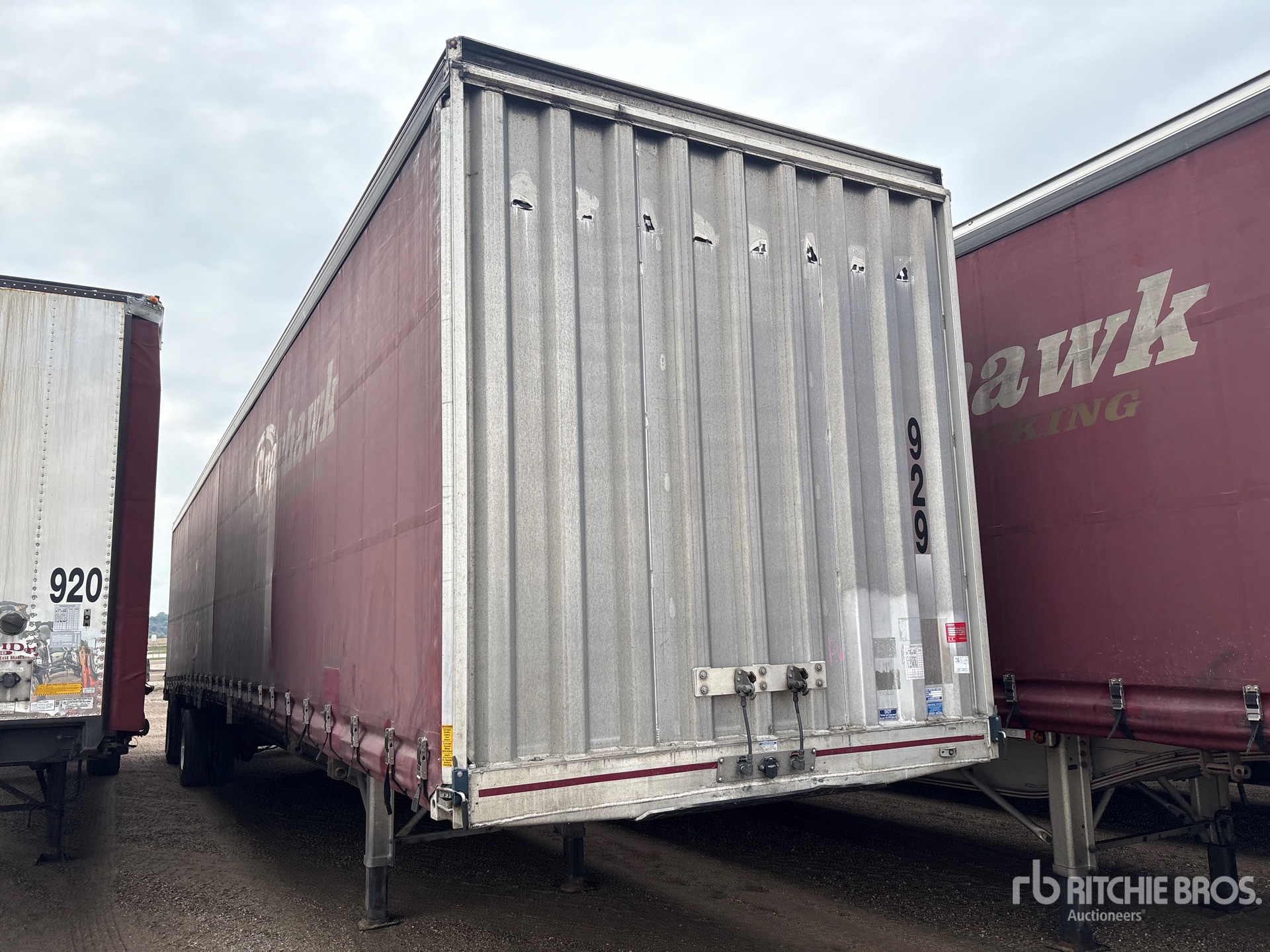 2020 Mac 53 ft T/A Spread Axle