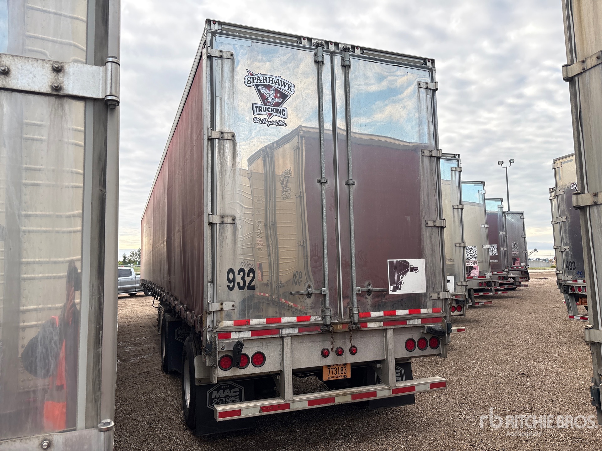 2020 Mac 53 ft T/A Spread Axle