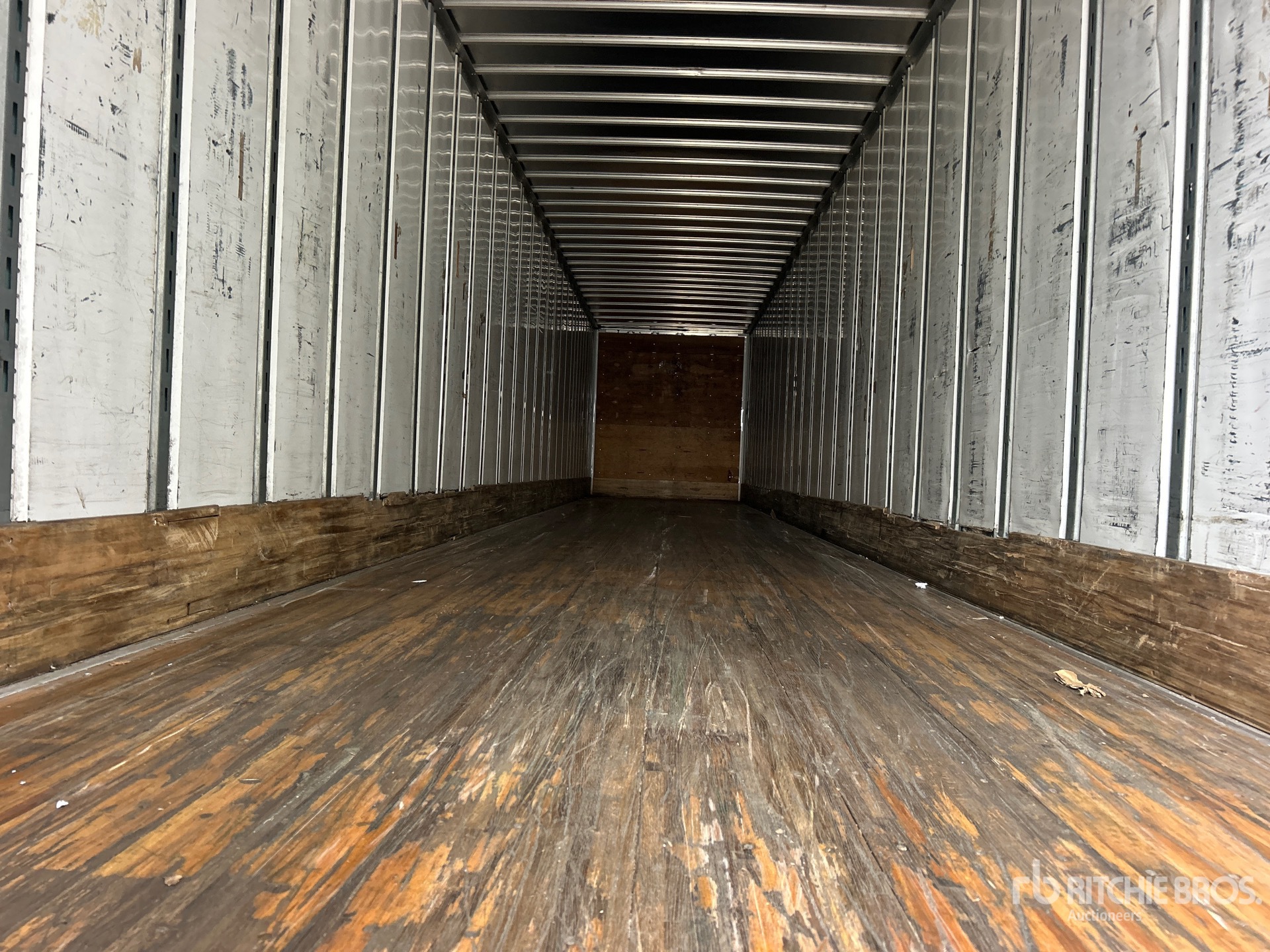 2013 Utility 53 ft x 102 in T/A