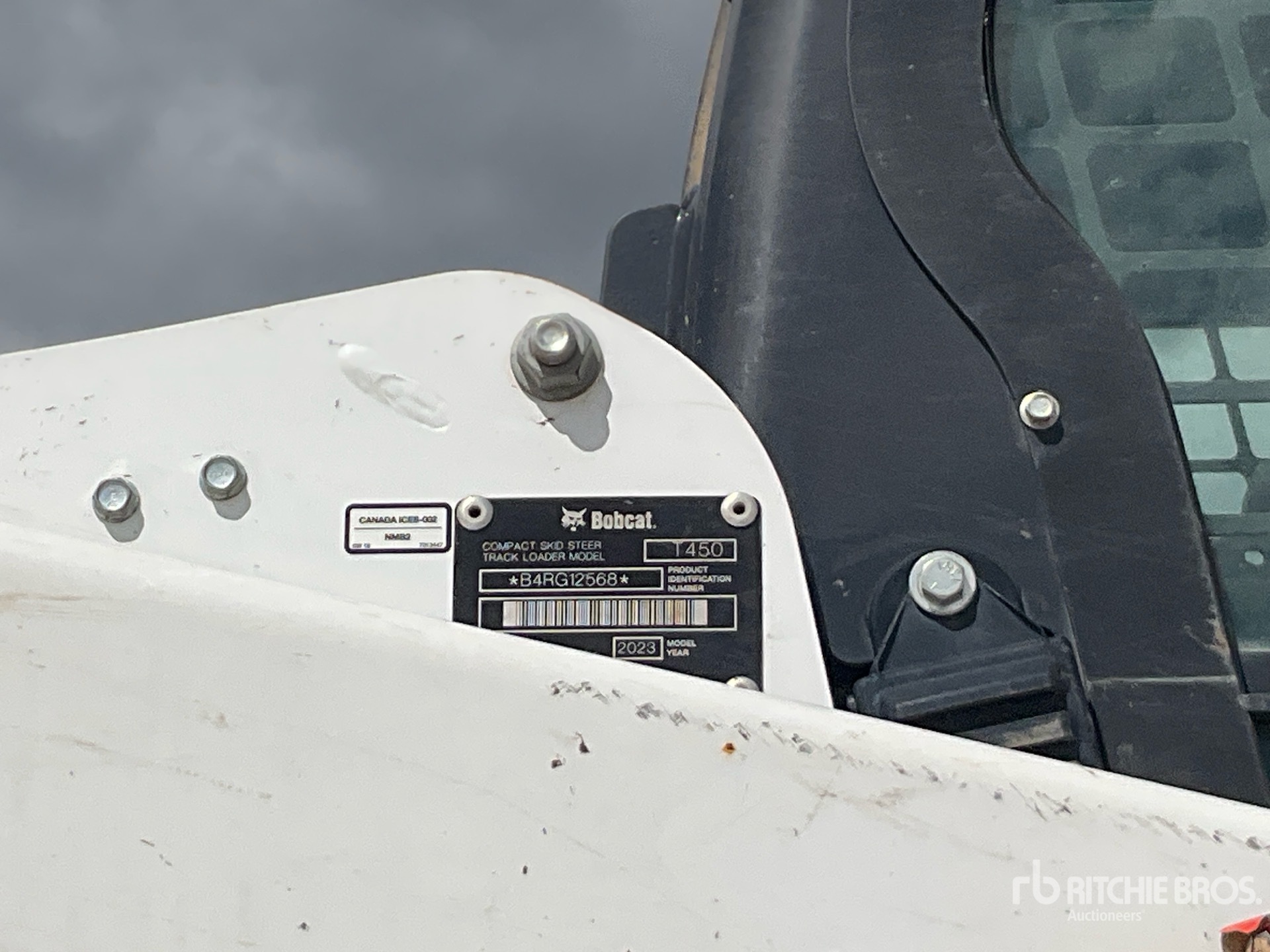 2023 Bobcat T450