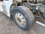 4 Underbody - Truck with Right Steer Tire