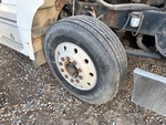 4 Underbody - Truck with Right Steer Tire