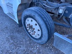 4 Underbody - Truck with Right Steer Tire