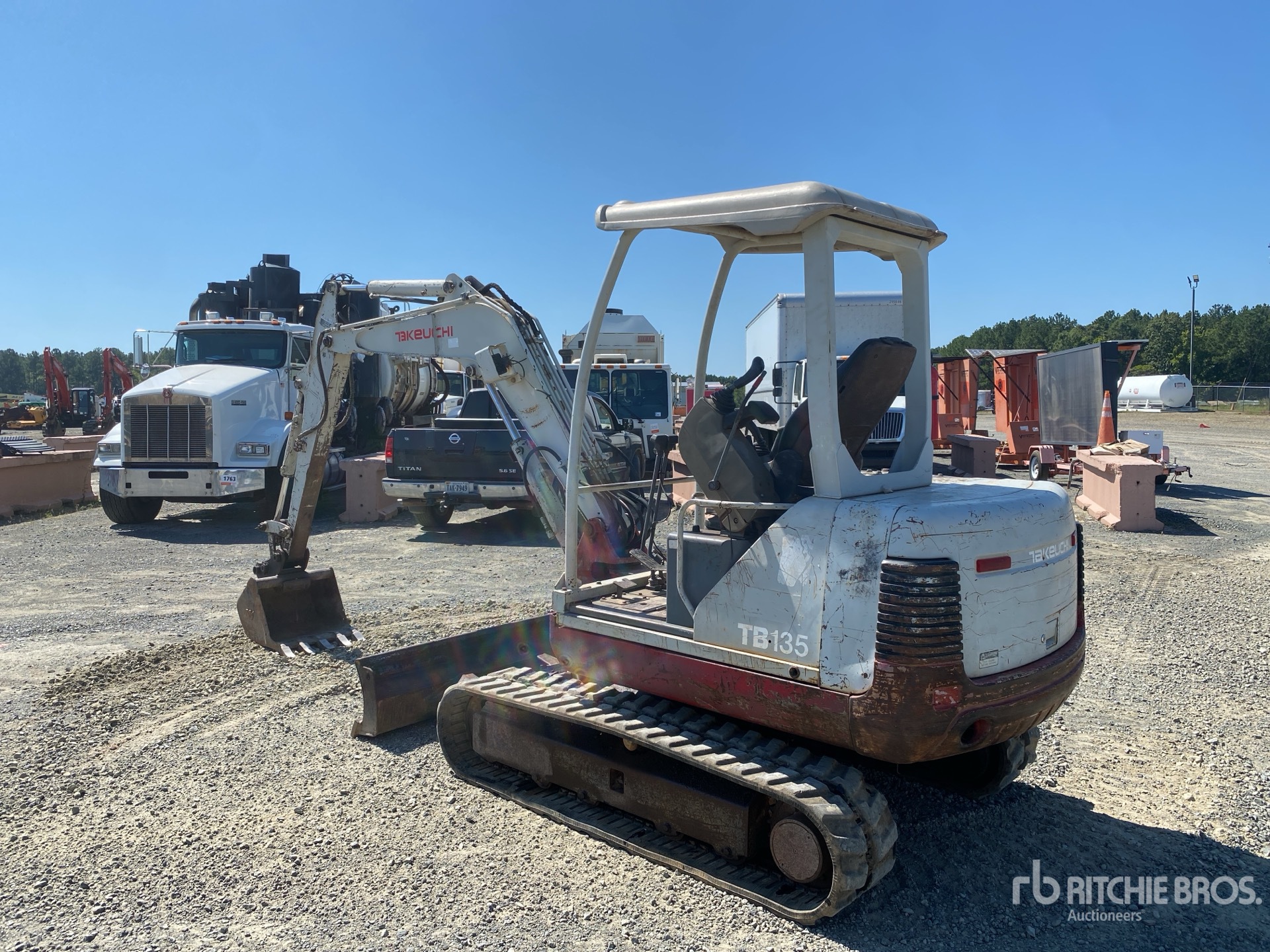 2006 Takeuchi TB135