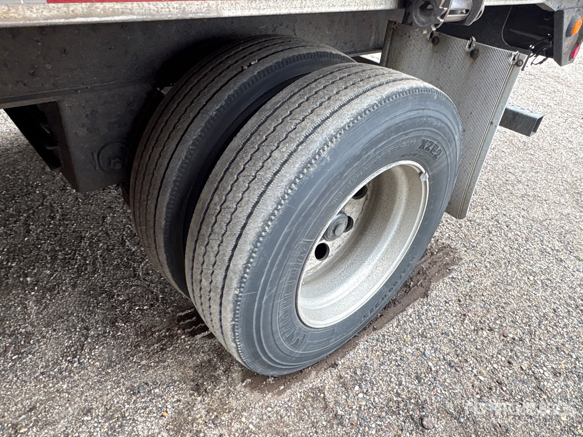 2008 Utility 50 ft T/A Spread Axle