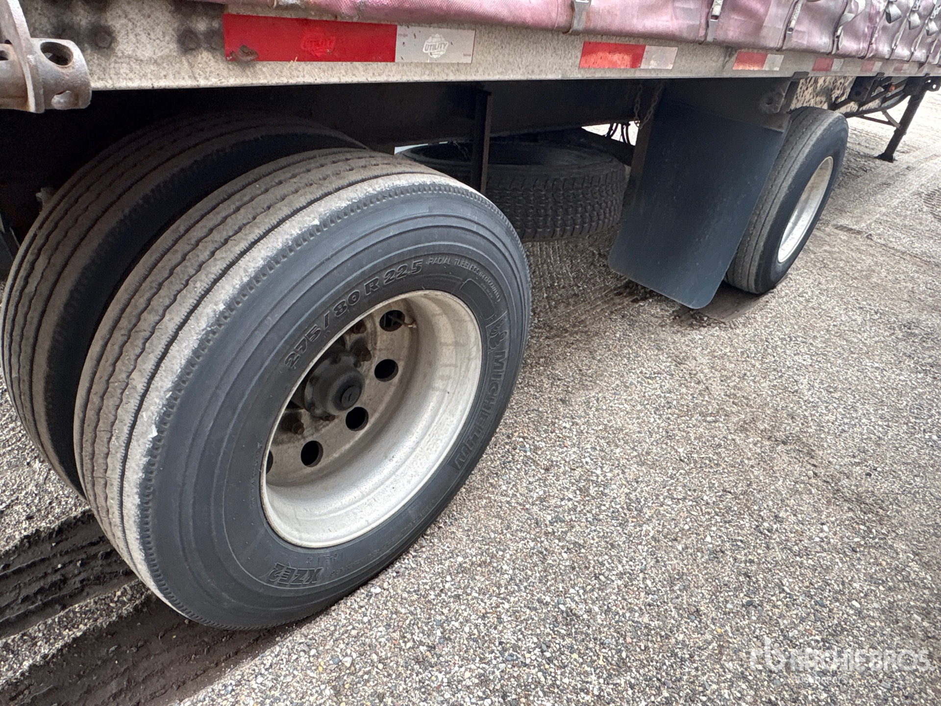 2008 Utility 50 ft T/A Spread Axle