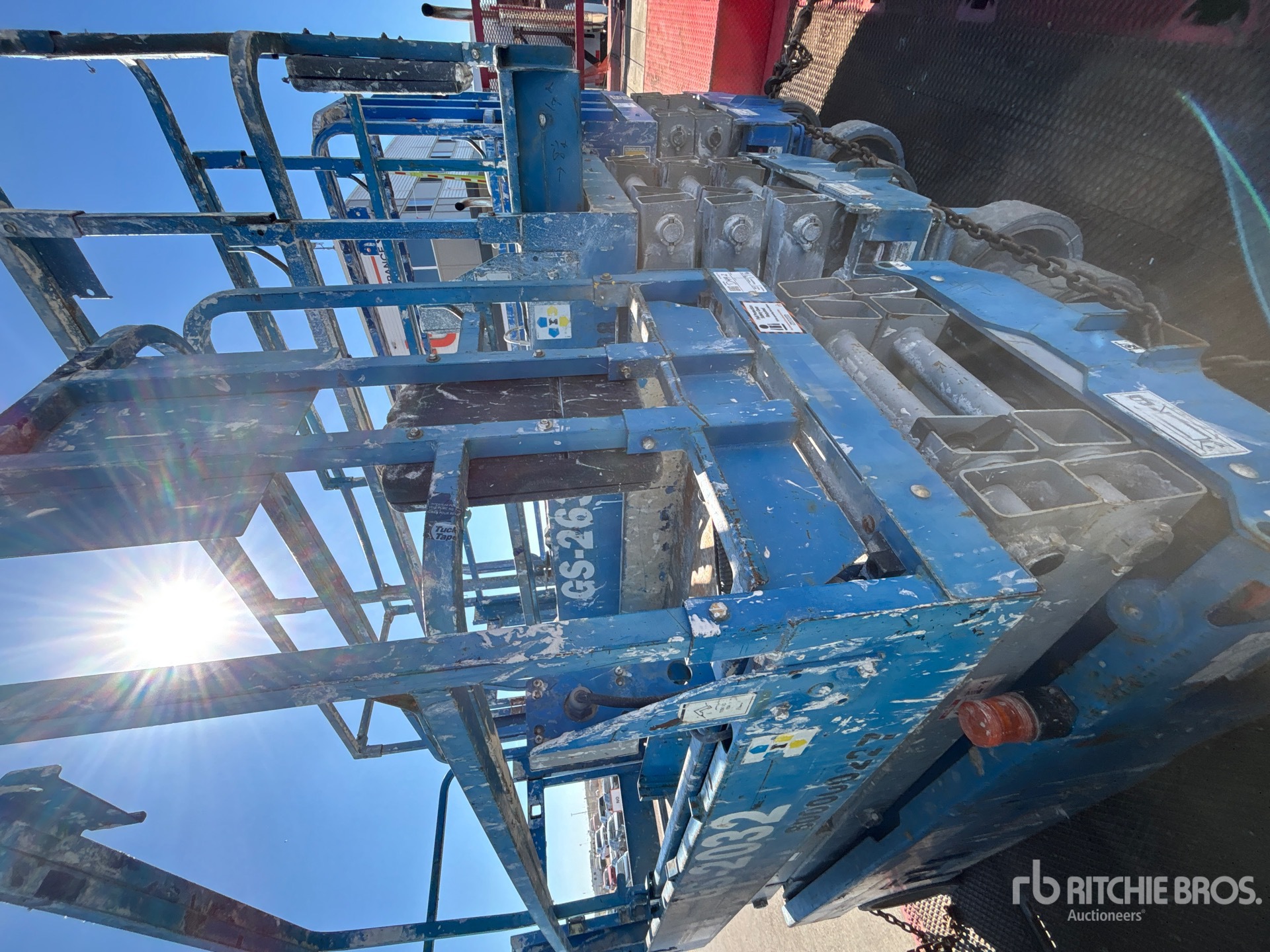 2013 Genie GS2032