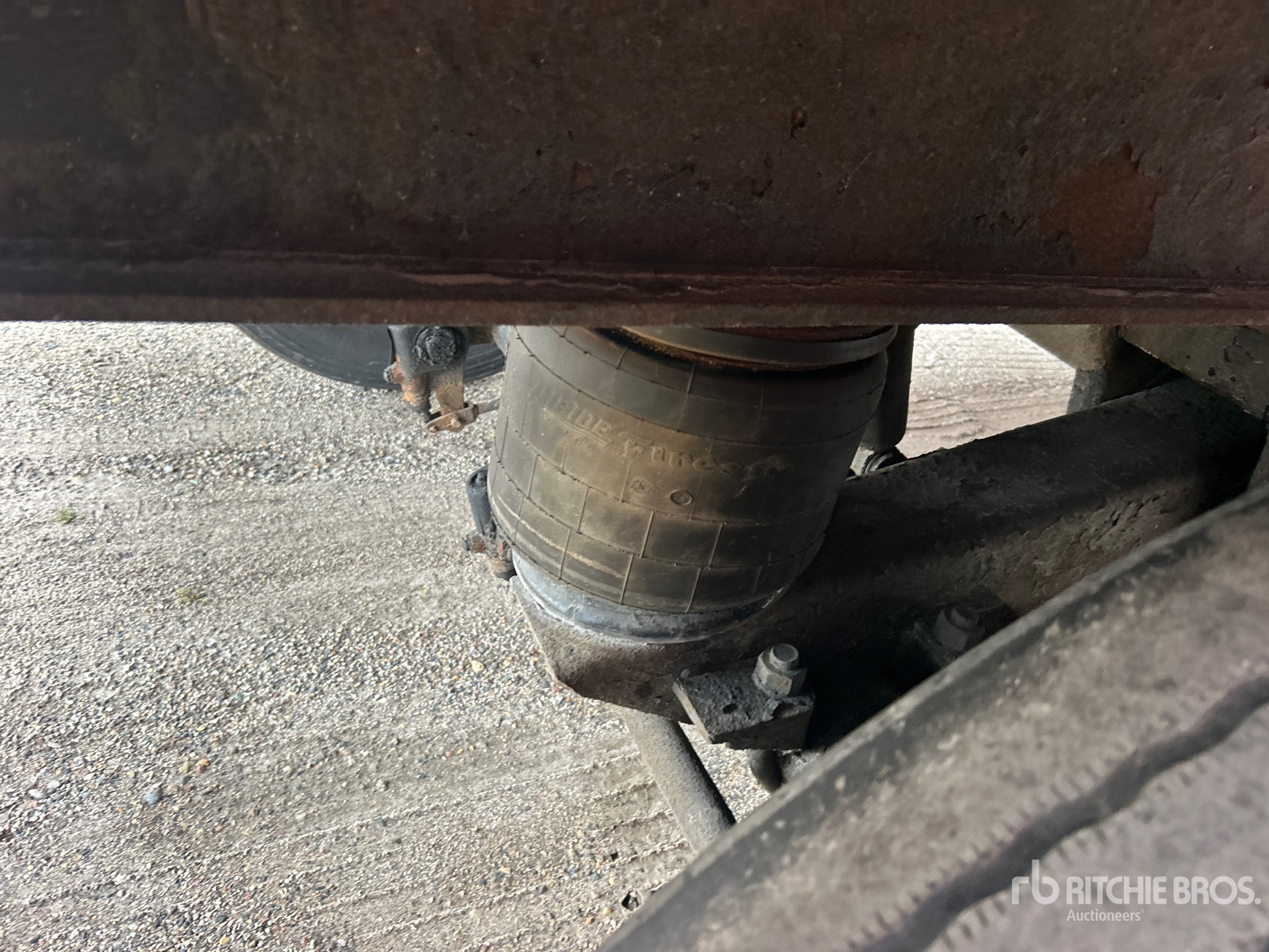 2013 Utility 50 ft T/A Spread Axle