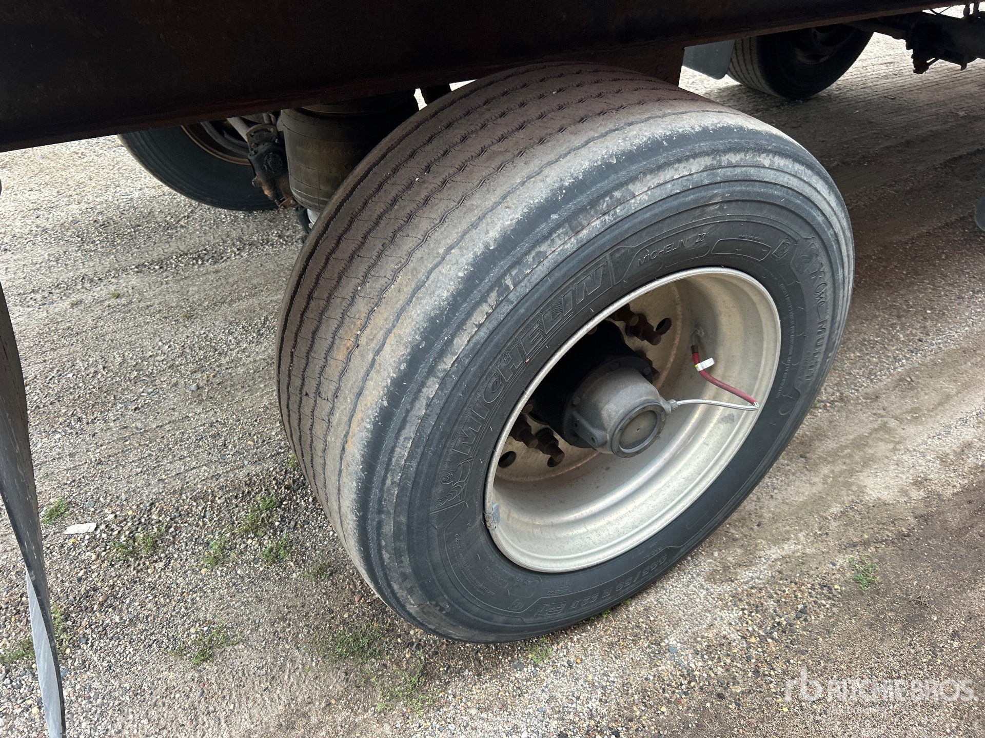 2013 Utility 50 ft T/A Spread Axle