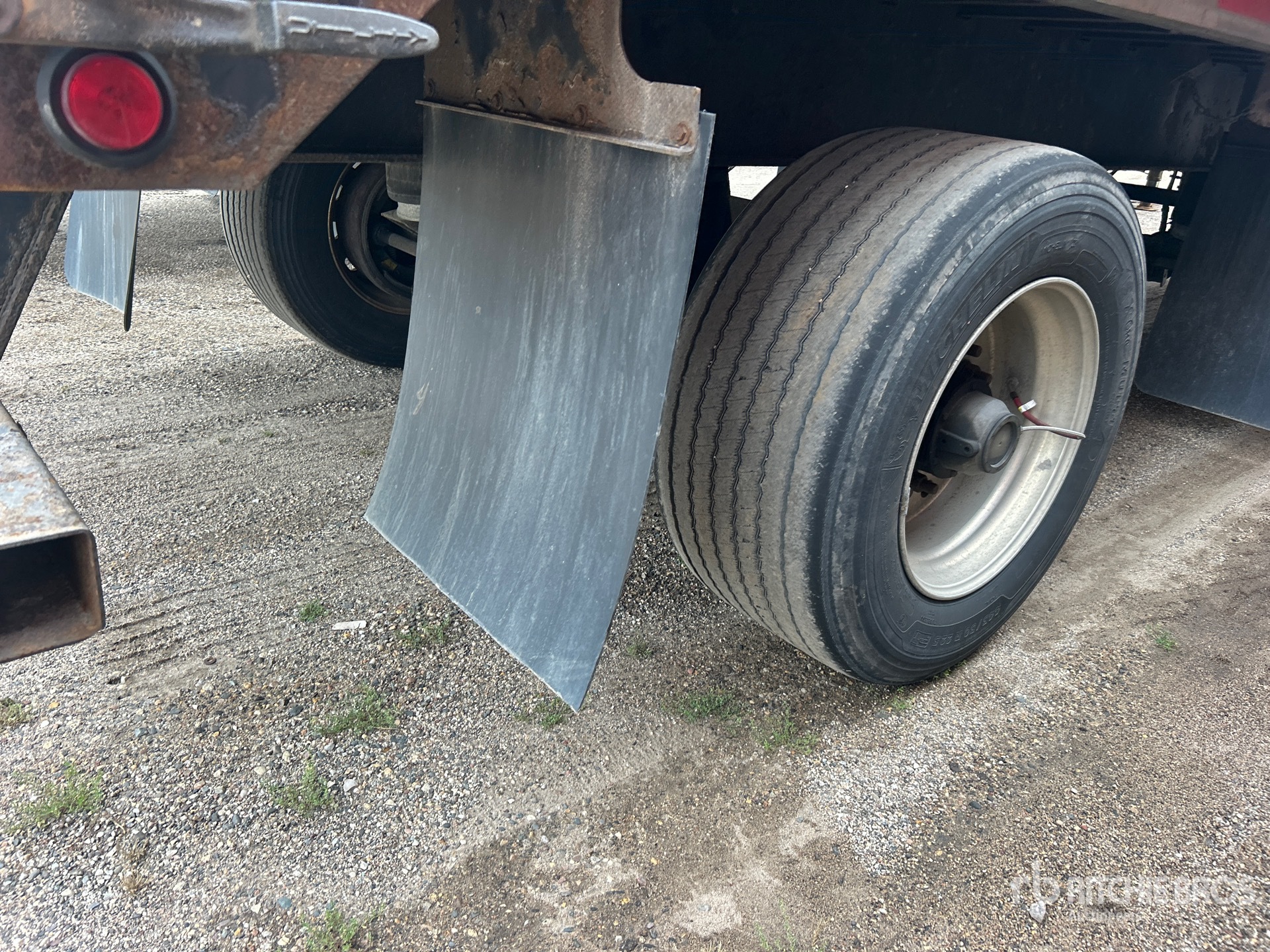 2013 Utility 50 ft T/A Spread Axle