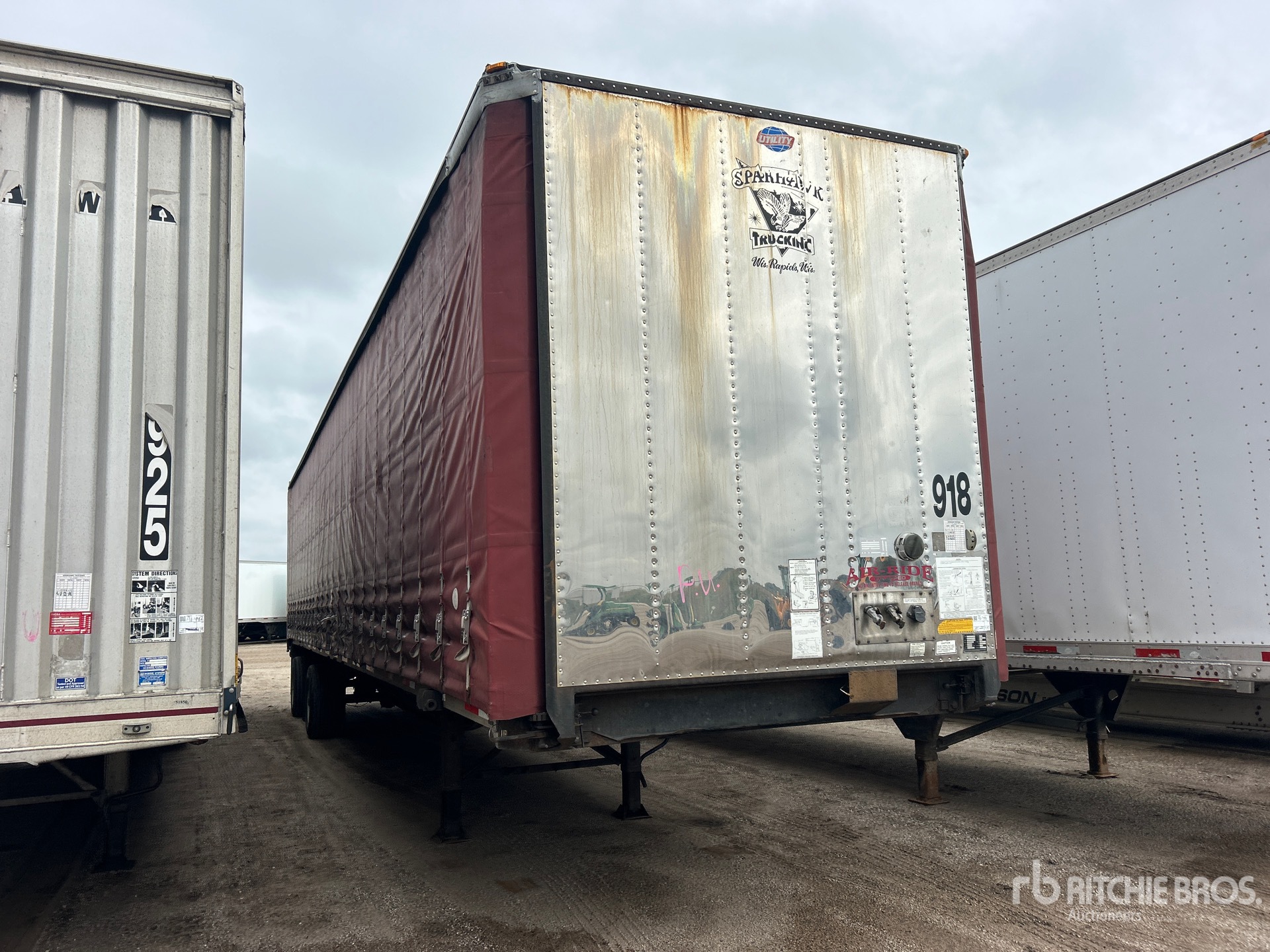 2013 Utility 50 ft T/A Spread Axle
