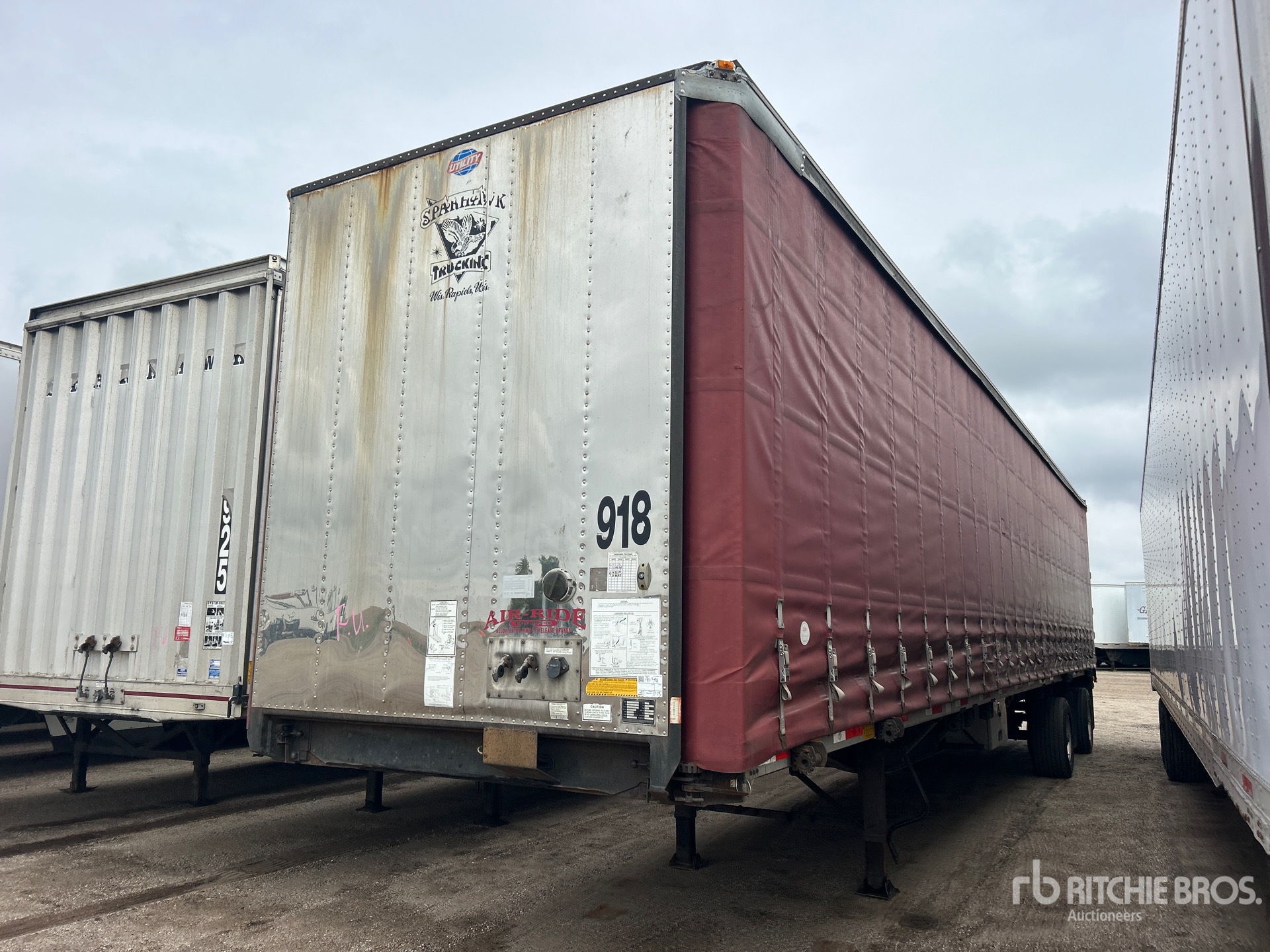 2013 Utility 50 ft T/A Spread Axle