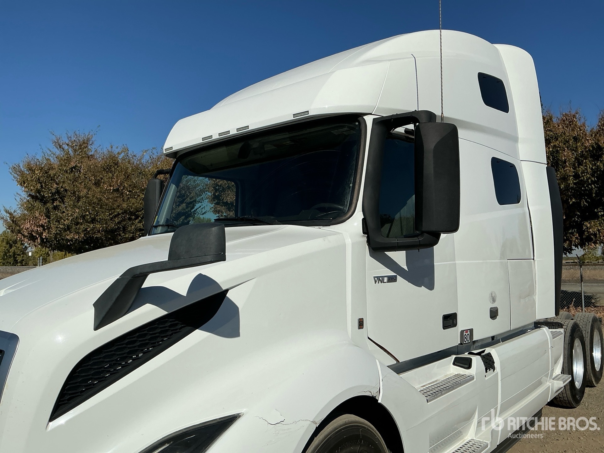 2022 Volvo VNL760