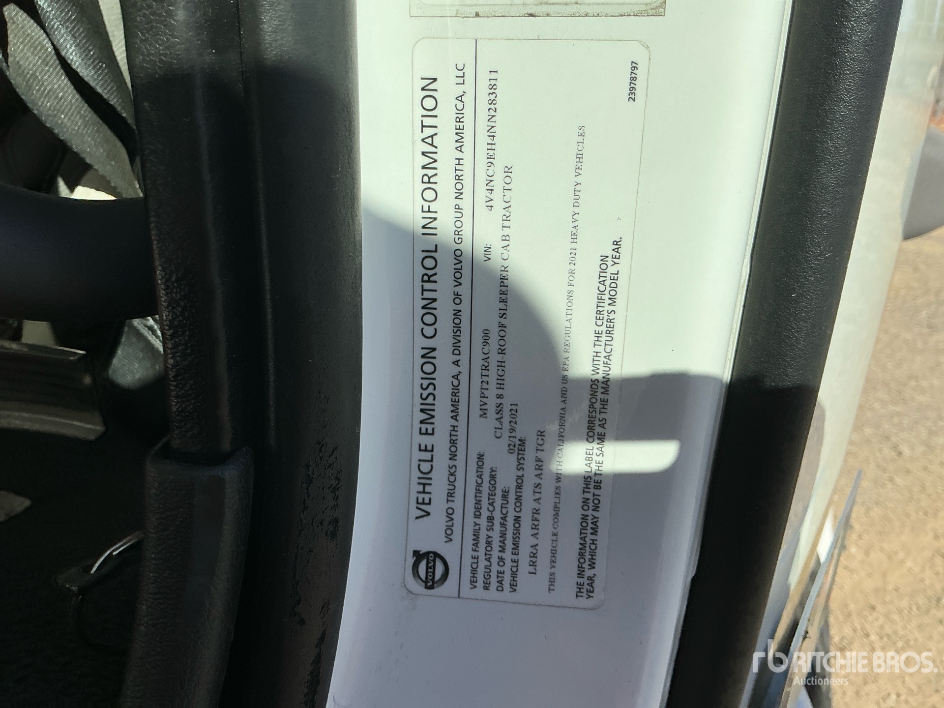 2022 Volvo VNL760