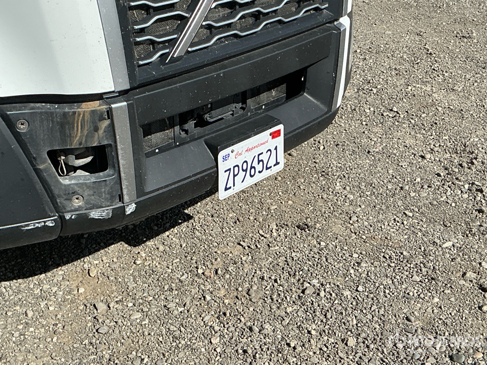 2022 Volvo VNL760