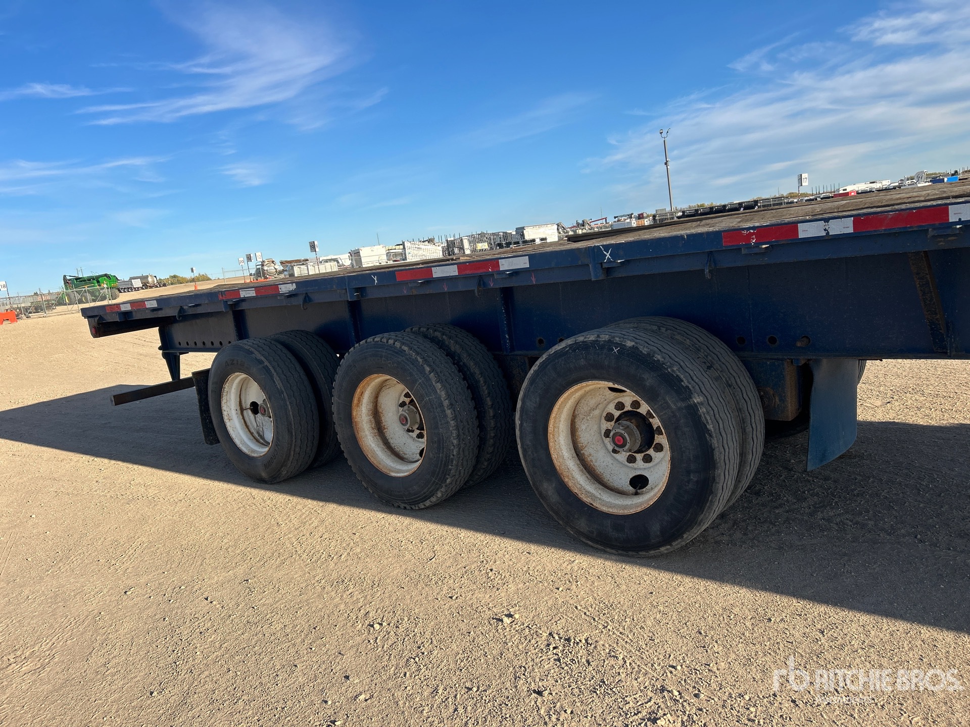 2003 Manac 48 ft Tri/A