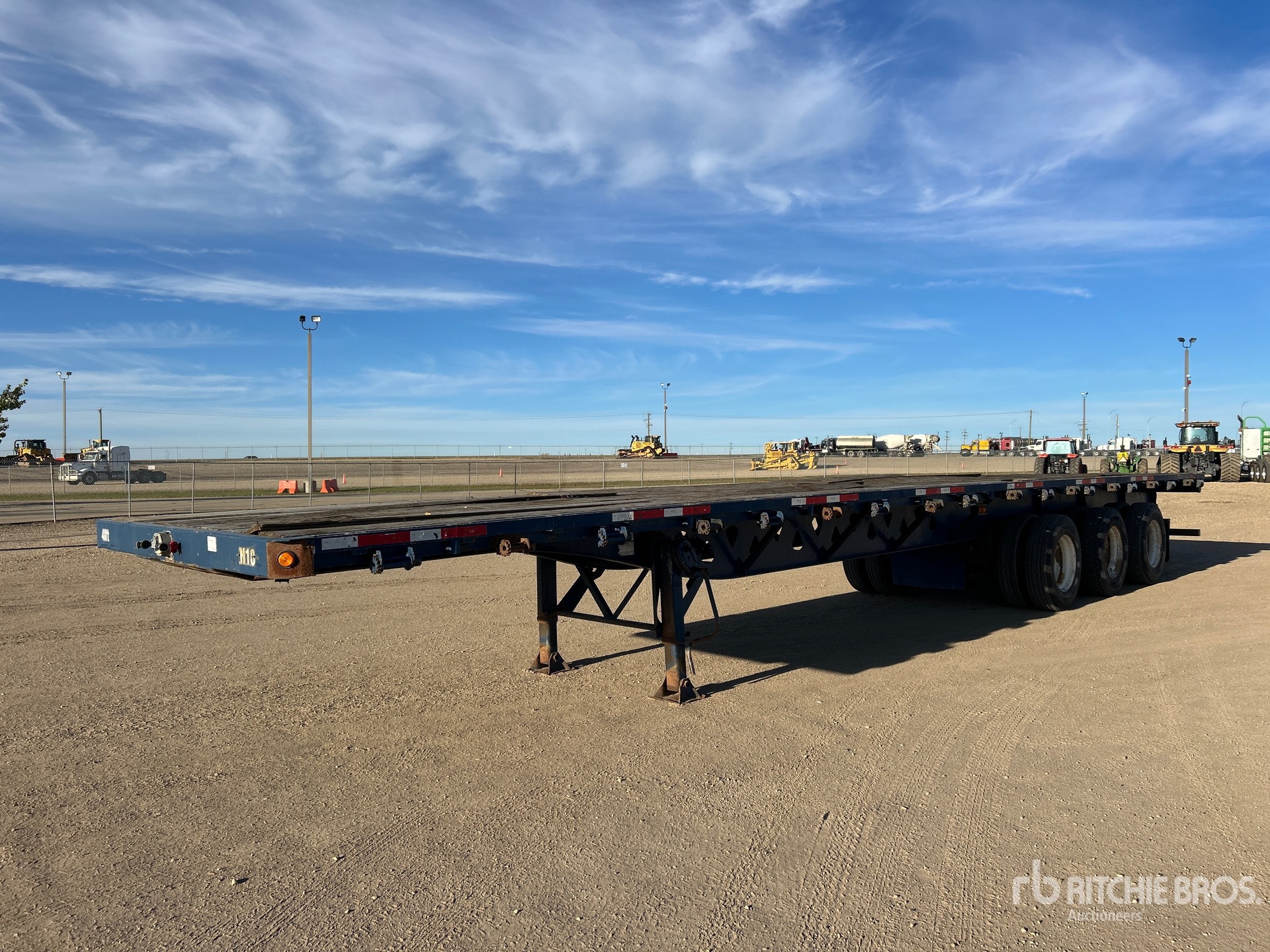 2003 Manac 48 ft Tri/A