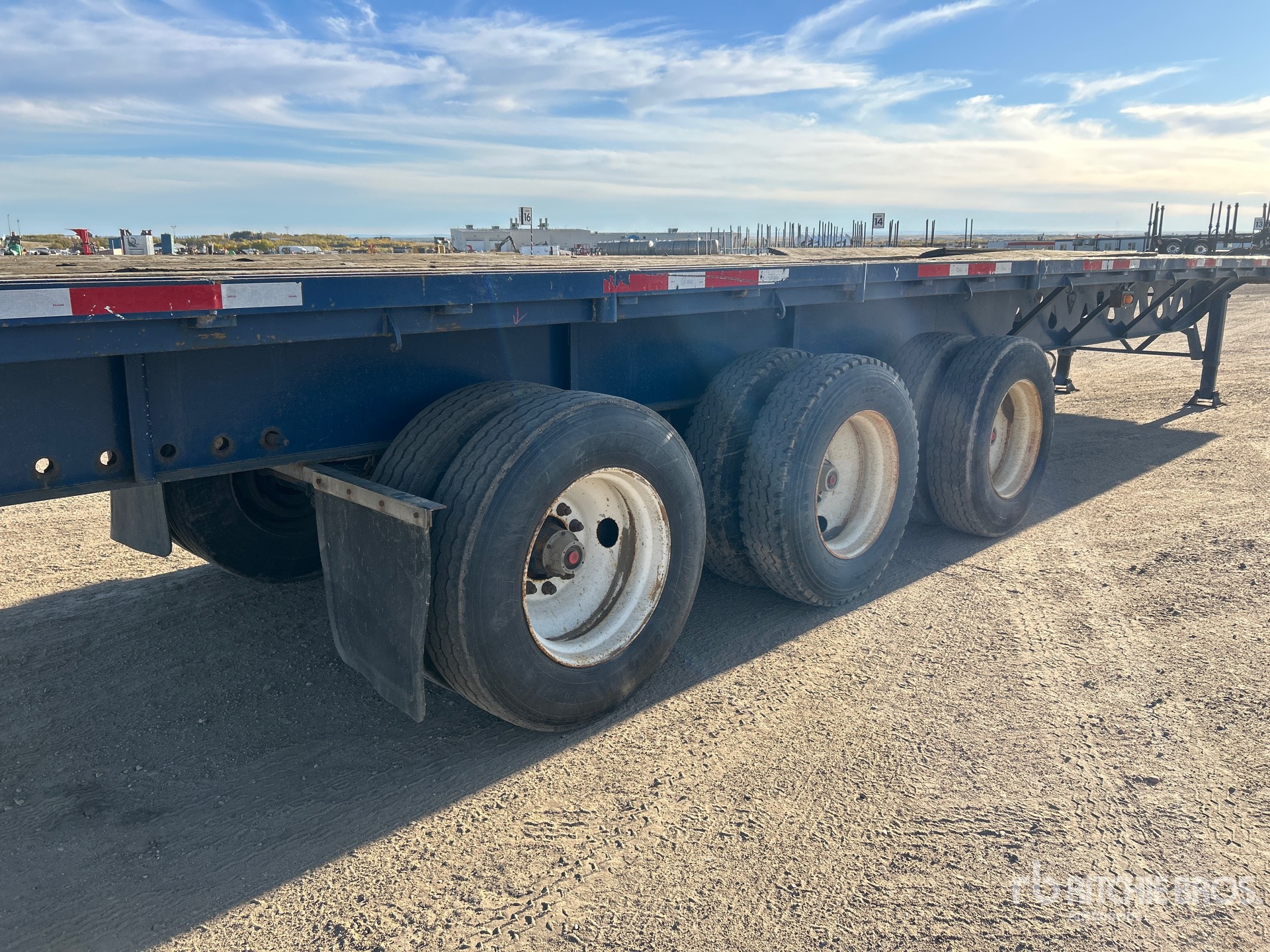 2003 Manac 48 ft Tri/A