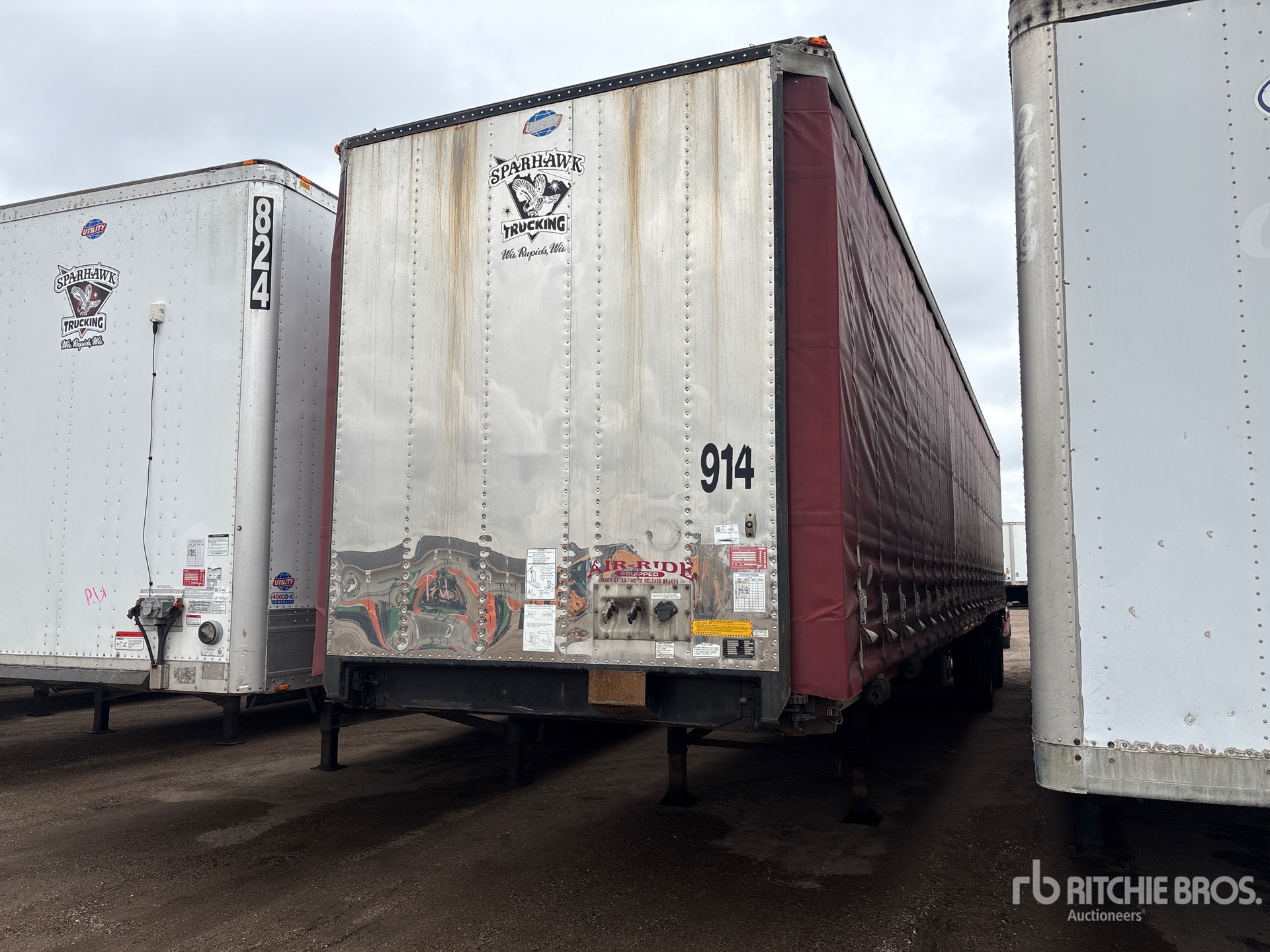 2013 Utility 50 ft T/A Spread Axle