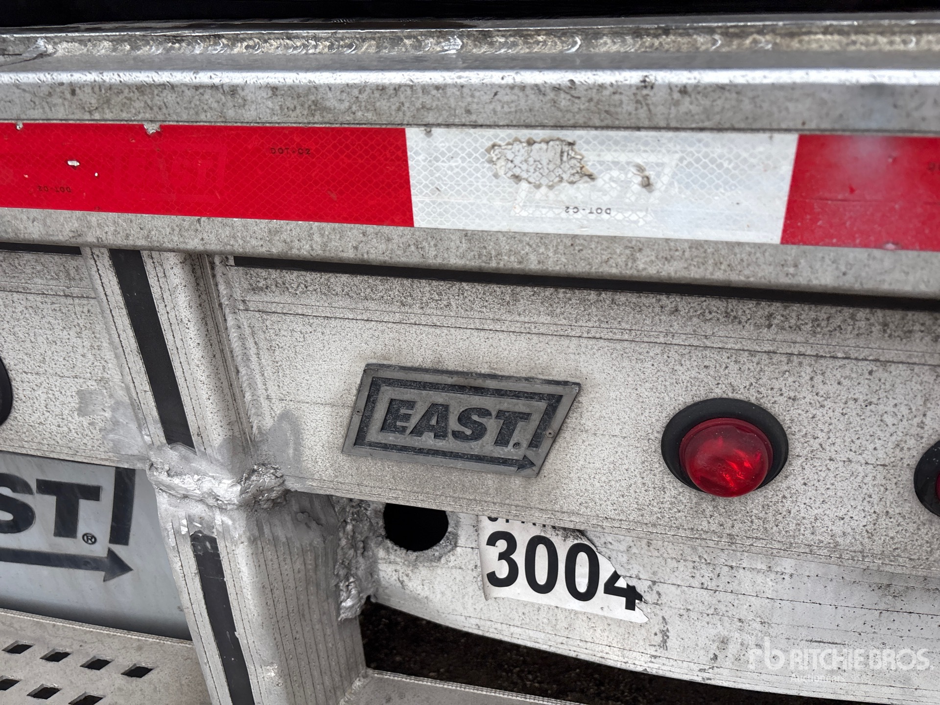 2013 East 48 ft T/A Step Deck
