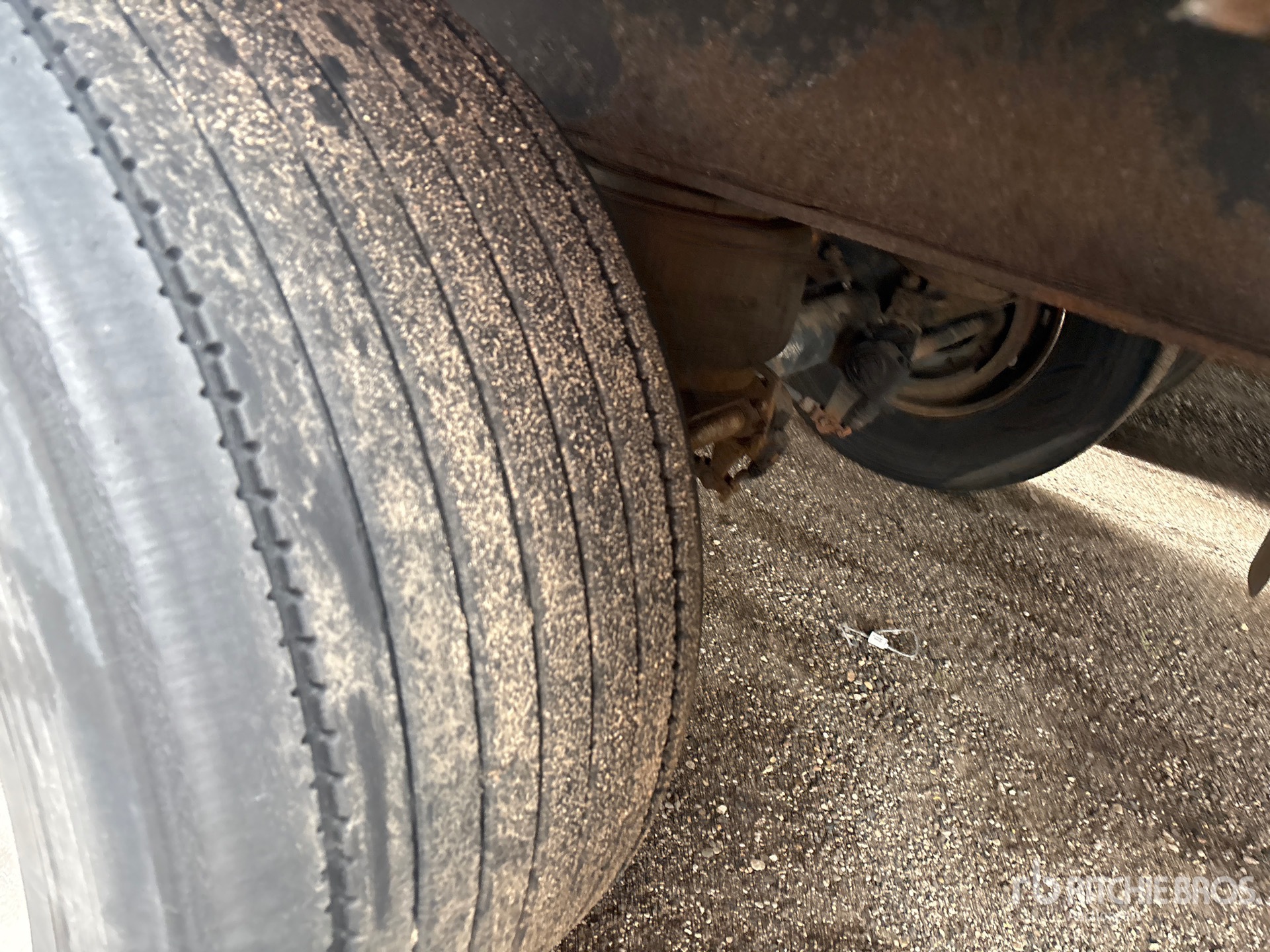 2013 Utility 50 ft T/A Spread Axle