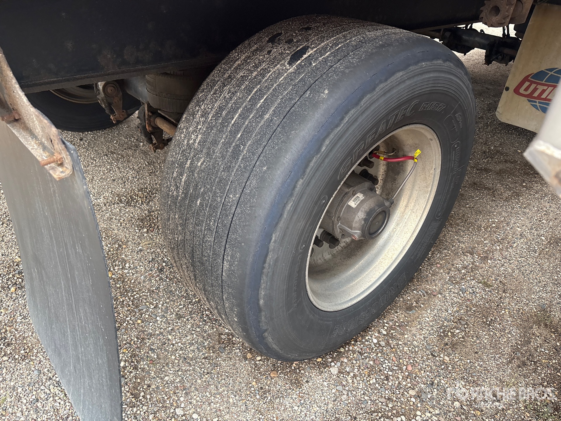 2013 Utility 50 ft T/A Spread Axle