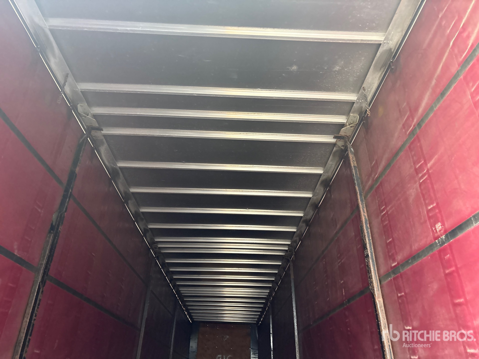 2013 Utility 50 ft T/A Spread Axle
