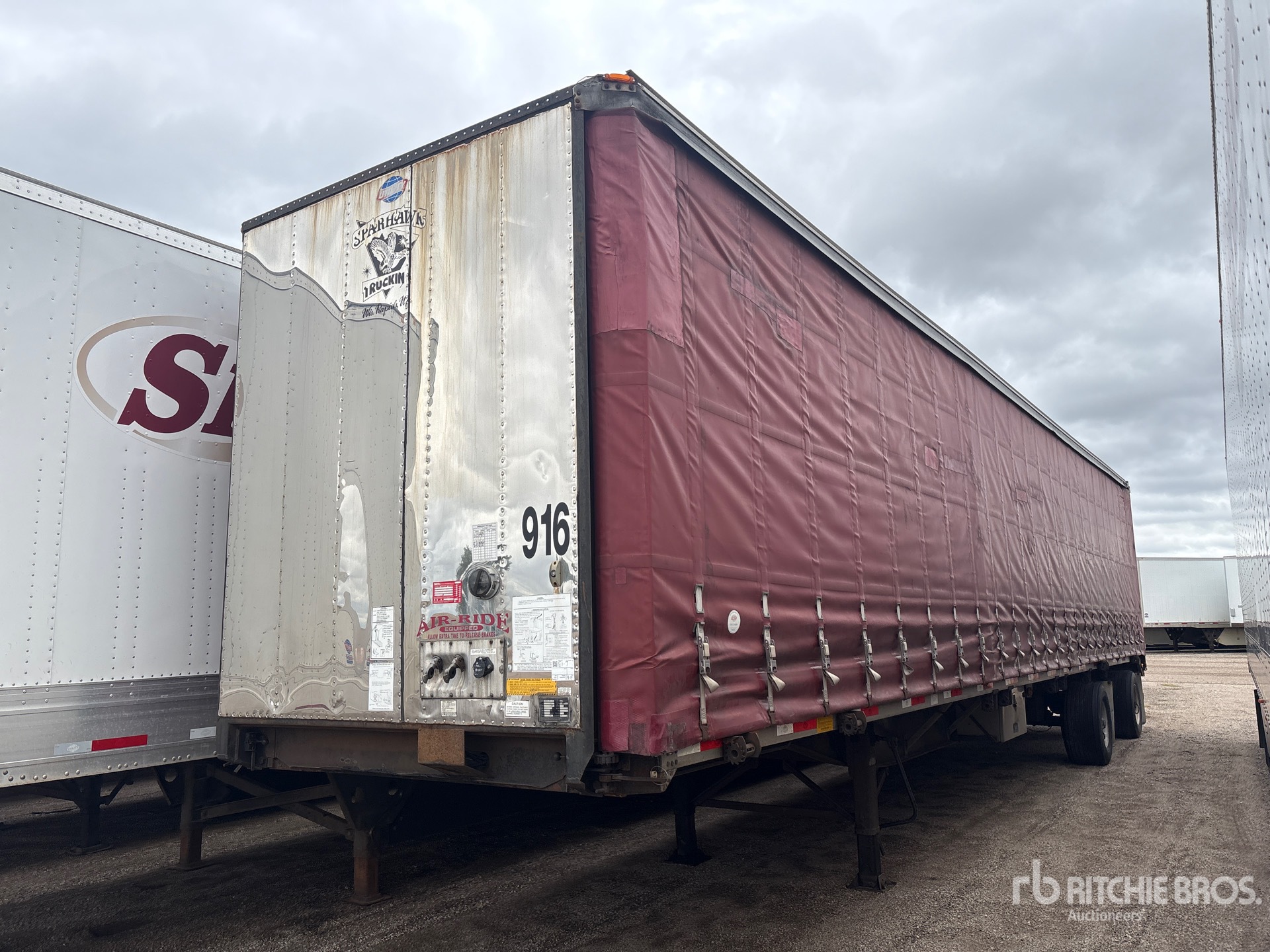 2013 Utility 50 ft T/A Spread Axle