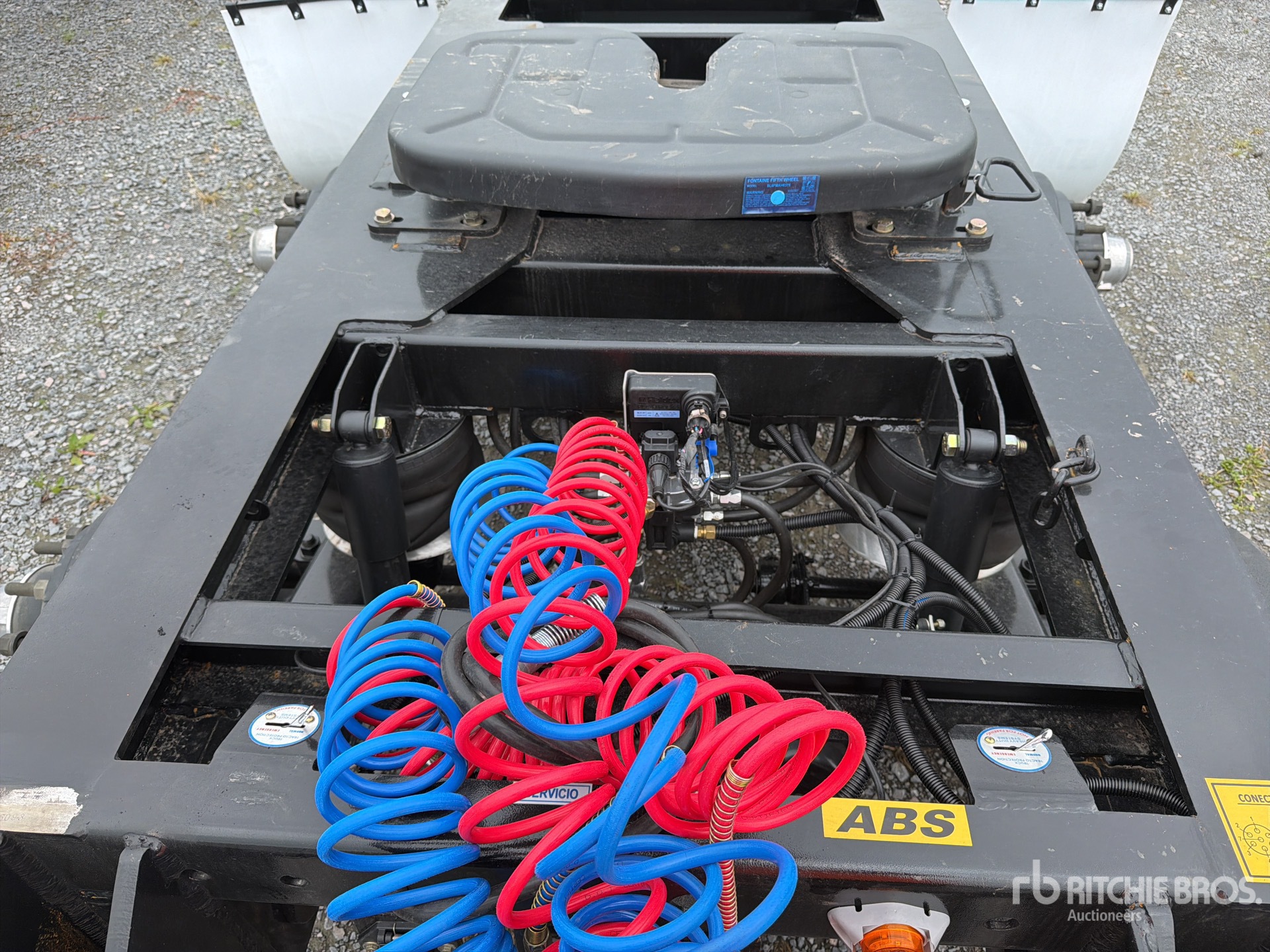 2027 Venturo T/A Dolly (Sin Usar) / (Unused)