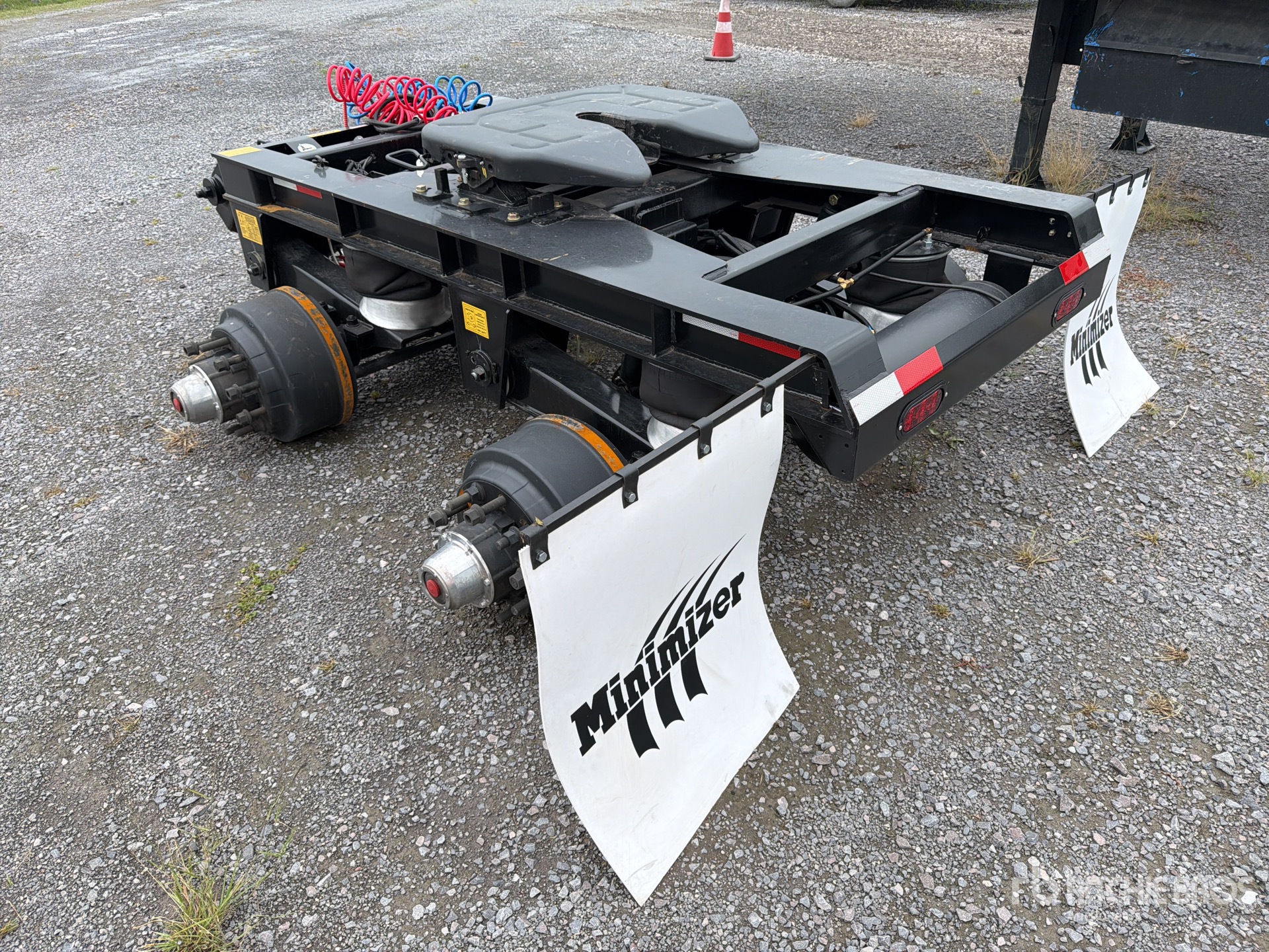 2027 Venturo T/A Dolly (Sin Usar) / (Unused)