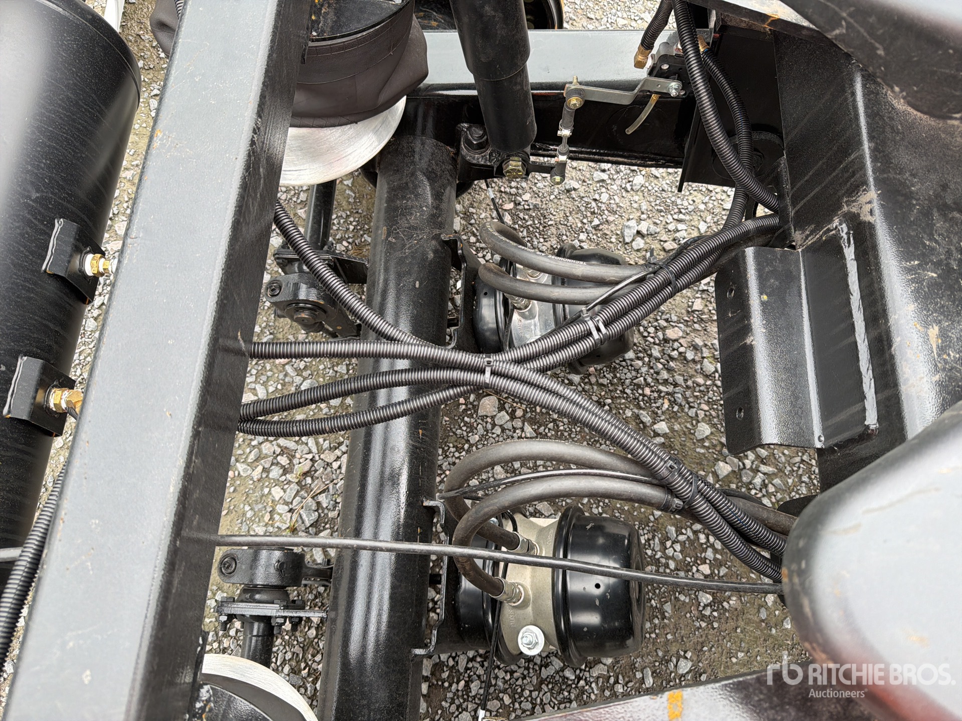 2027 Venturo T/A Dolly (Sin Usar) / (Unused)