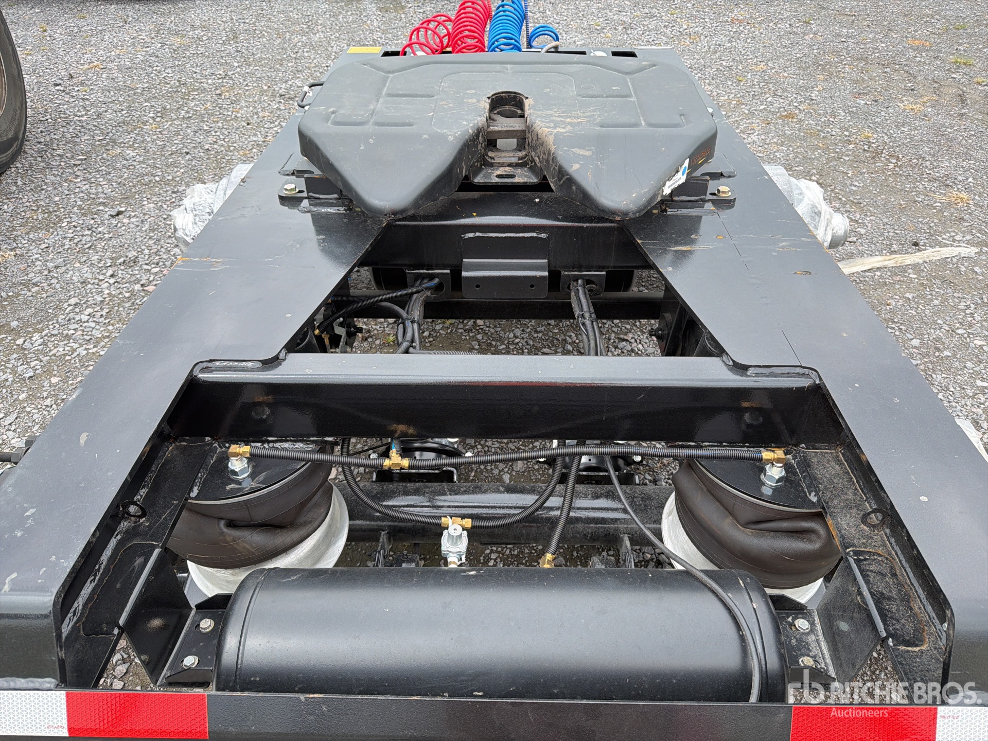 2027 Venturo T/A Dolly (Sin Usar) / (Unused)